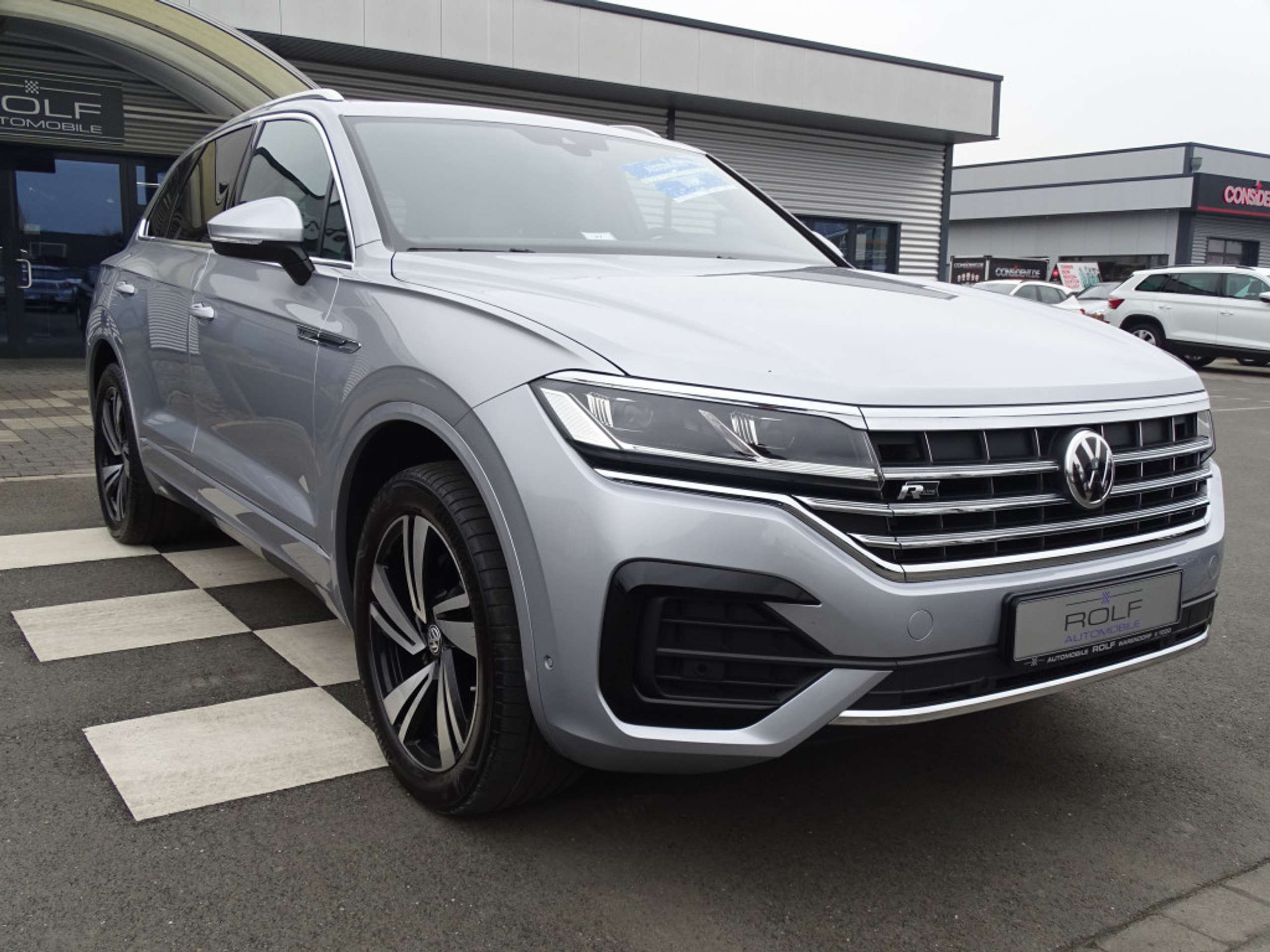 Volkswagen - Touareg