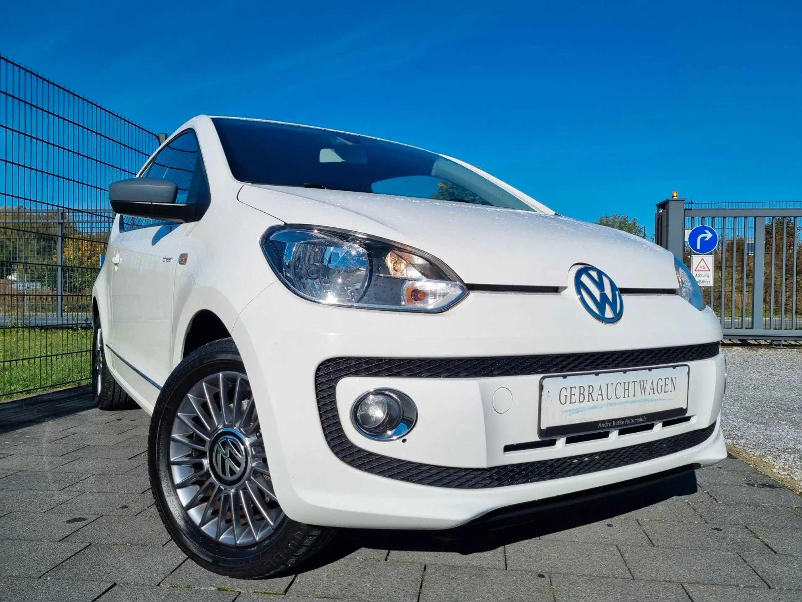 Volkswagen - up!