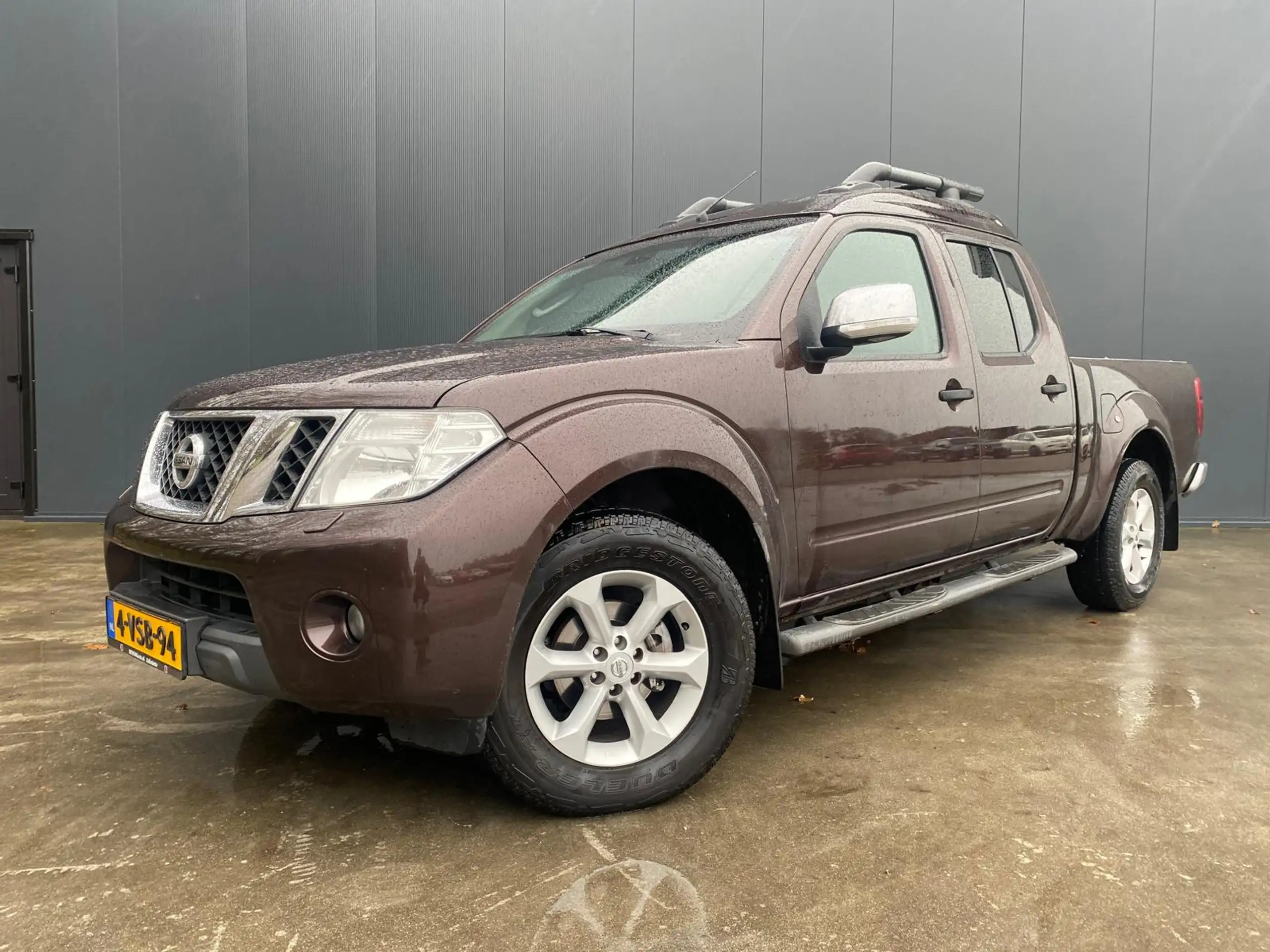 Nissan - Navara