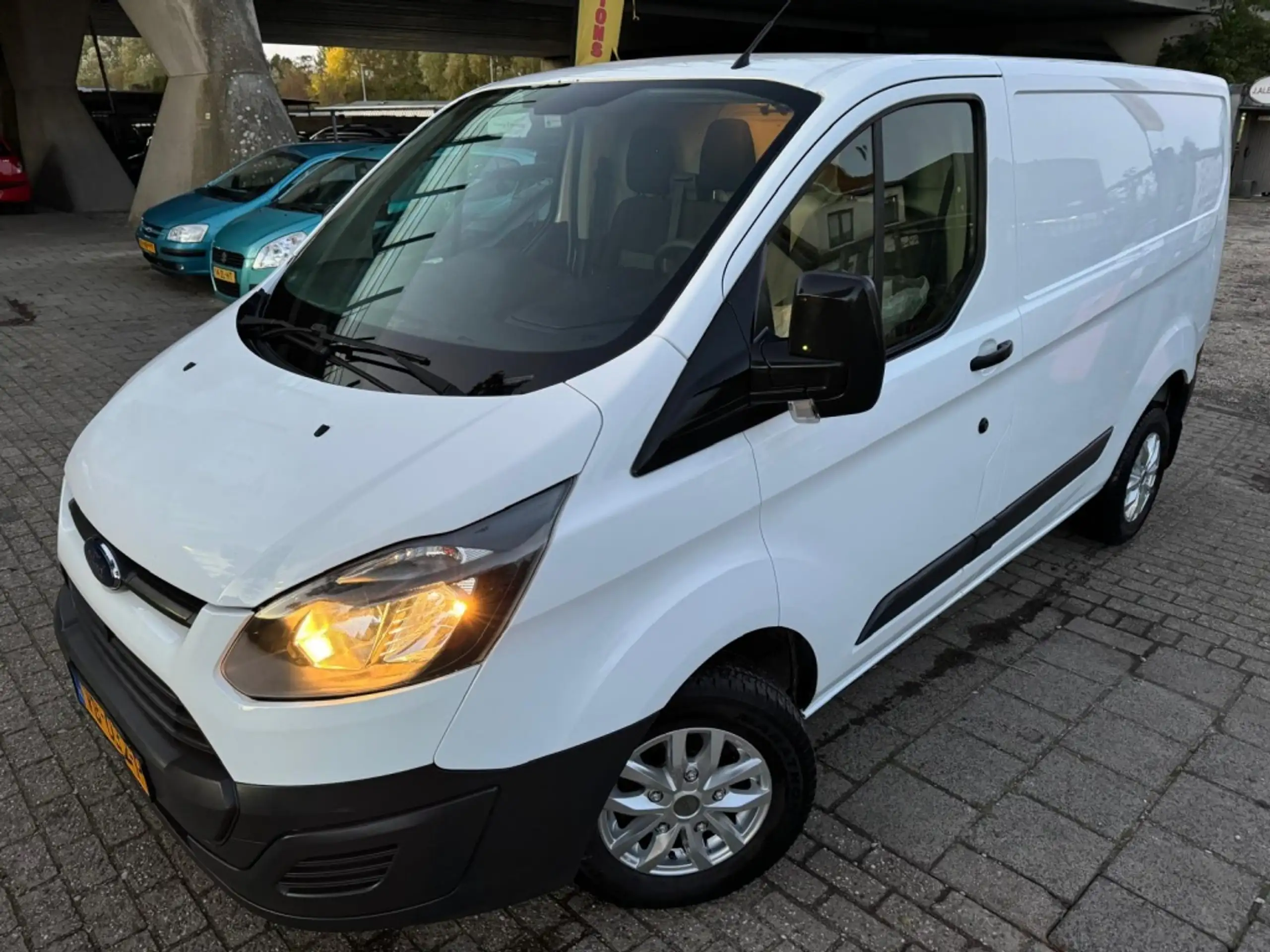 Ford - Transit Custom