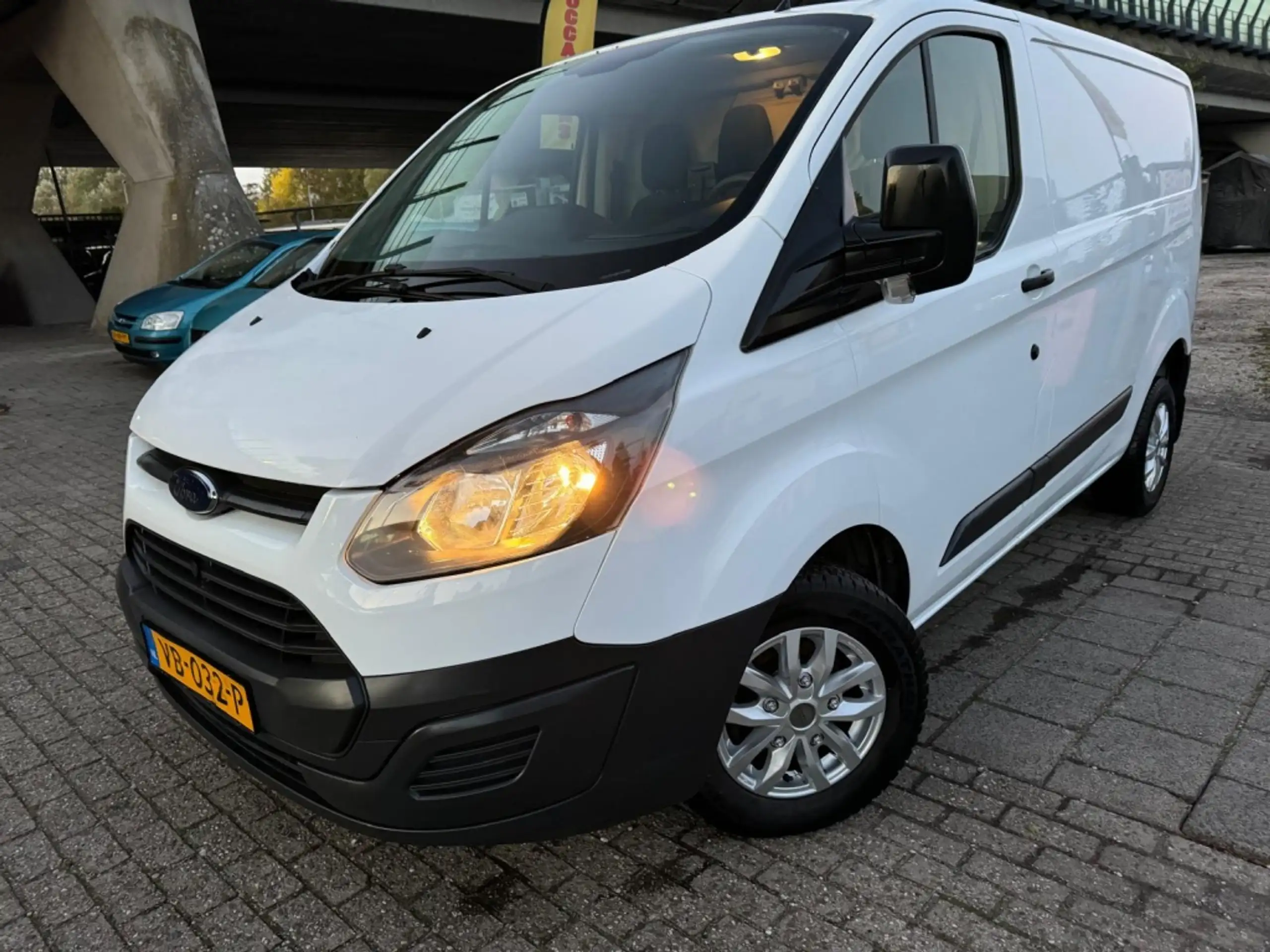 Ford - Transit Custom