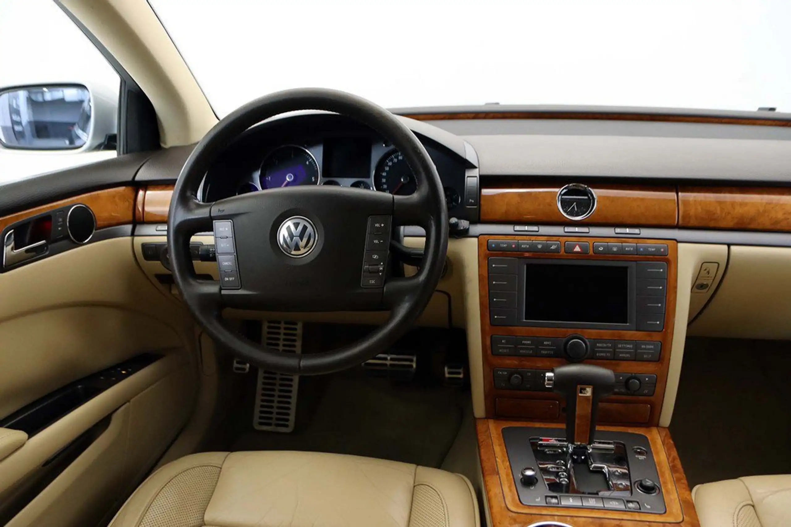 Volkswagen - Phaeton