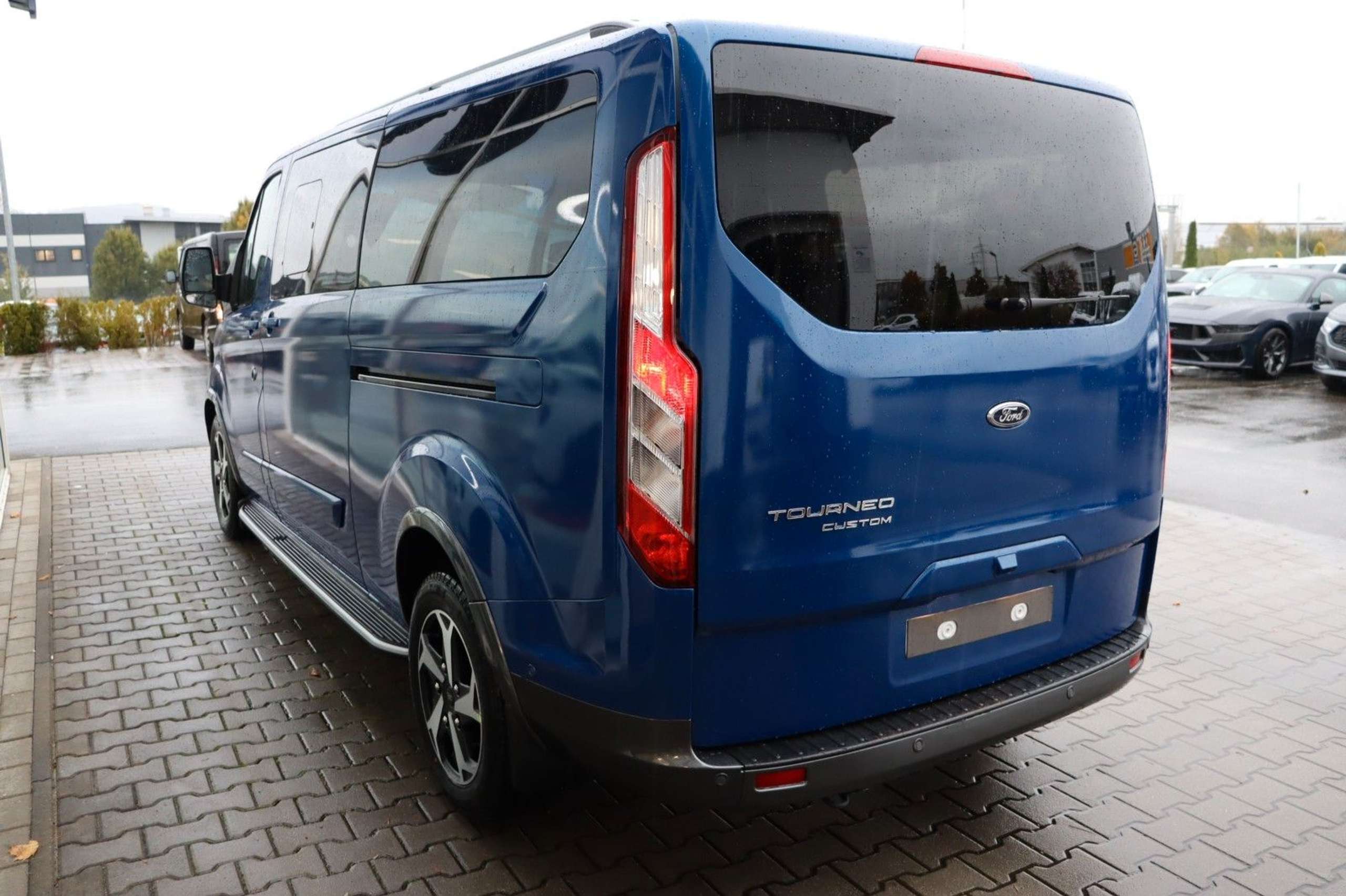 Ford - Tourneo Custom