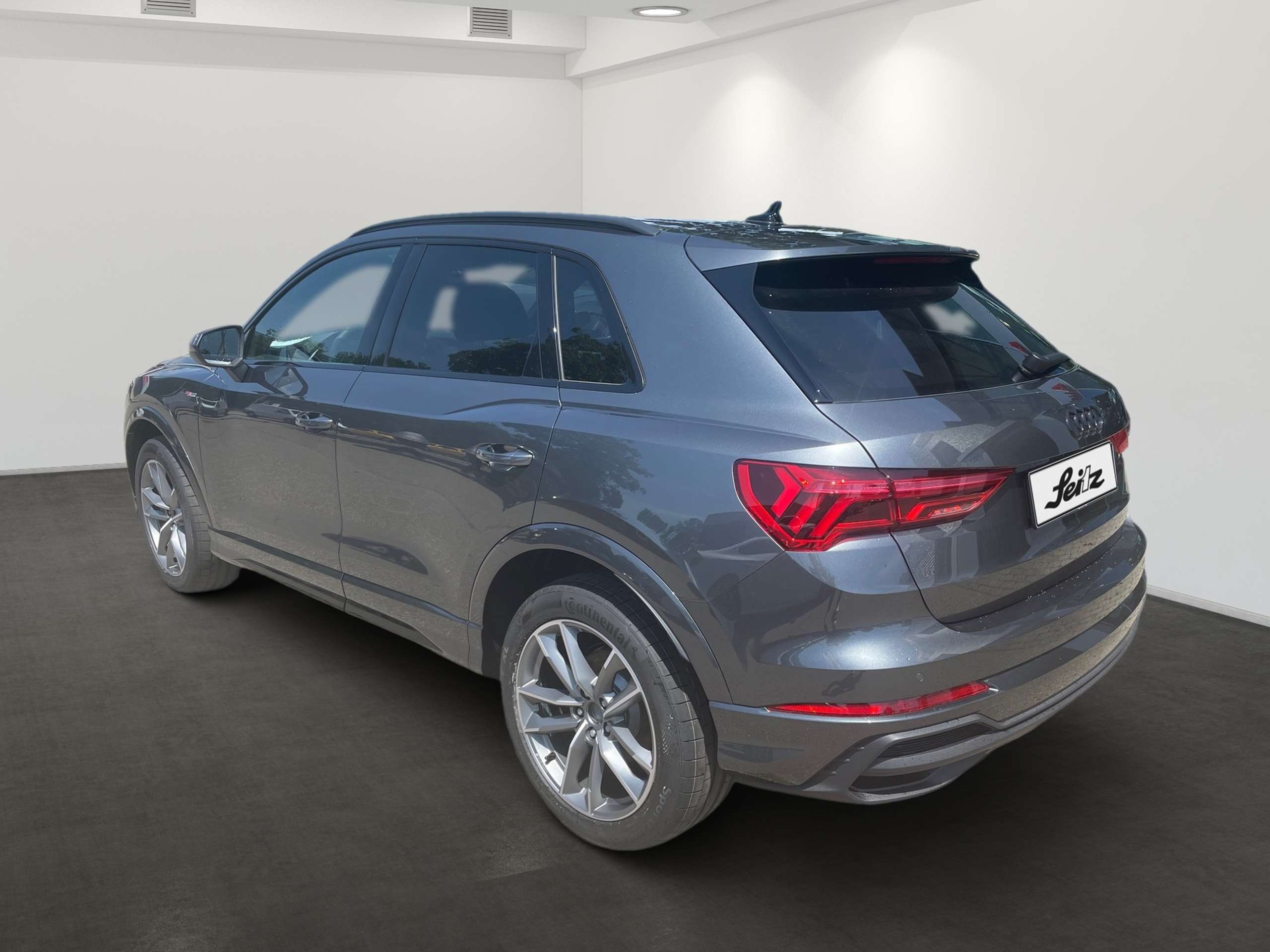 Audi - Q3