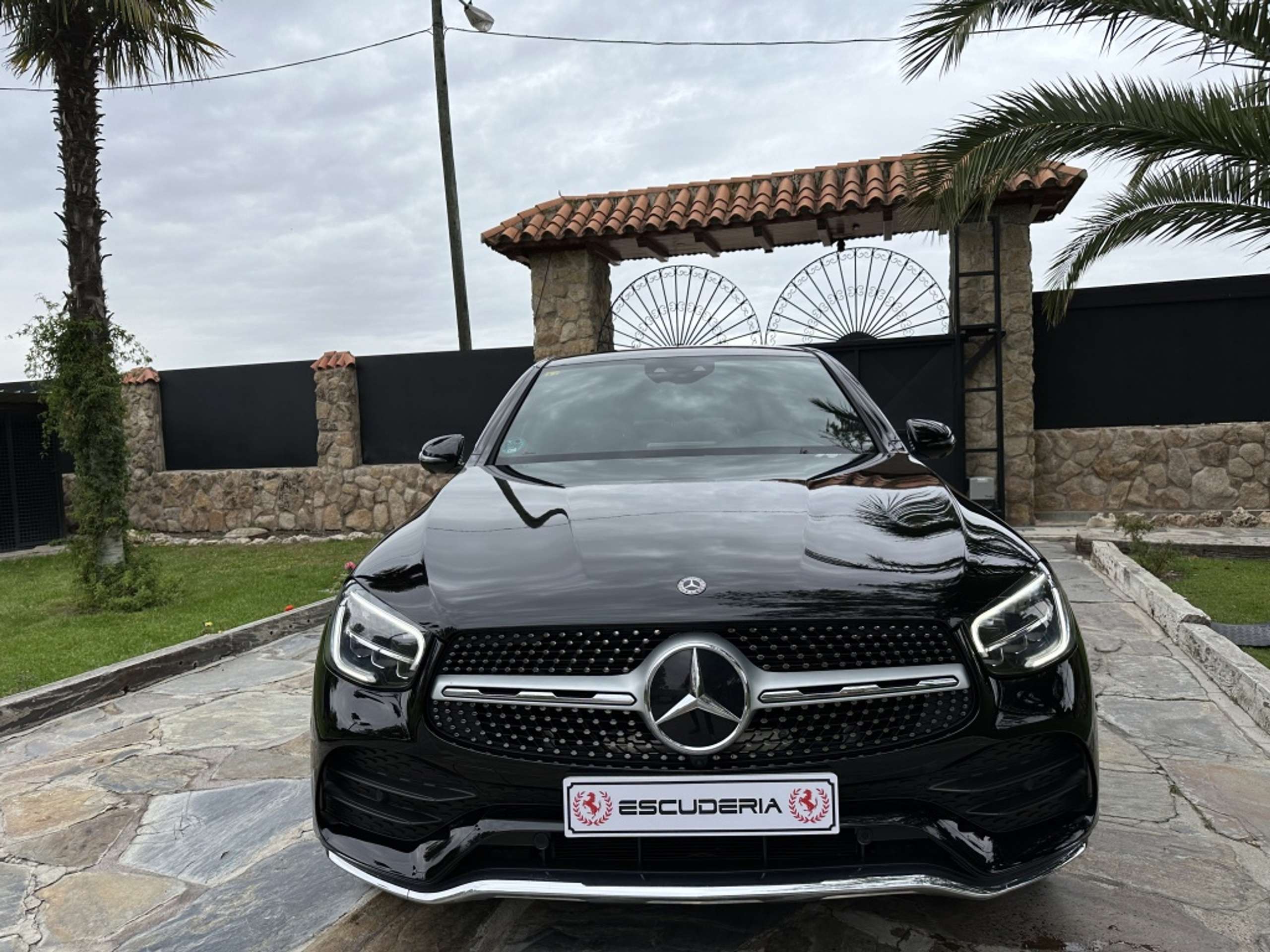 Mercedes-Benz - GLC 300