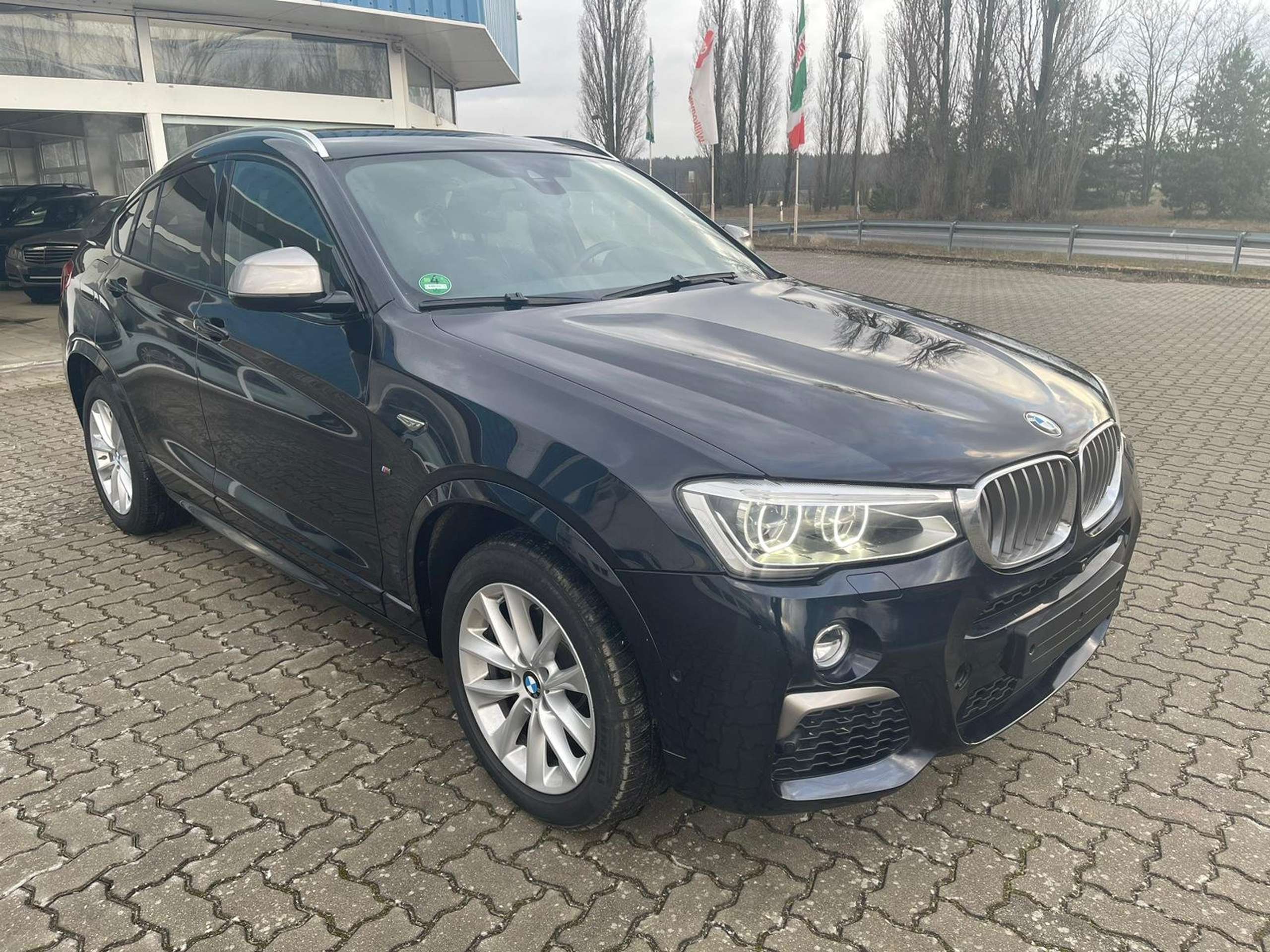 BMW - X4 M