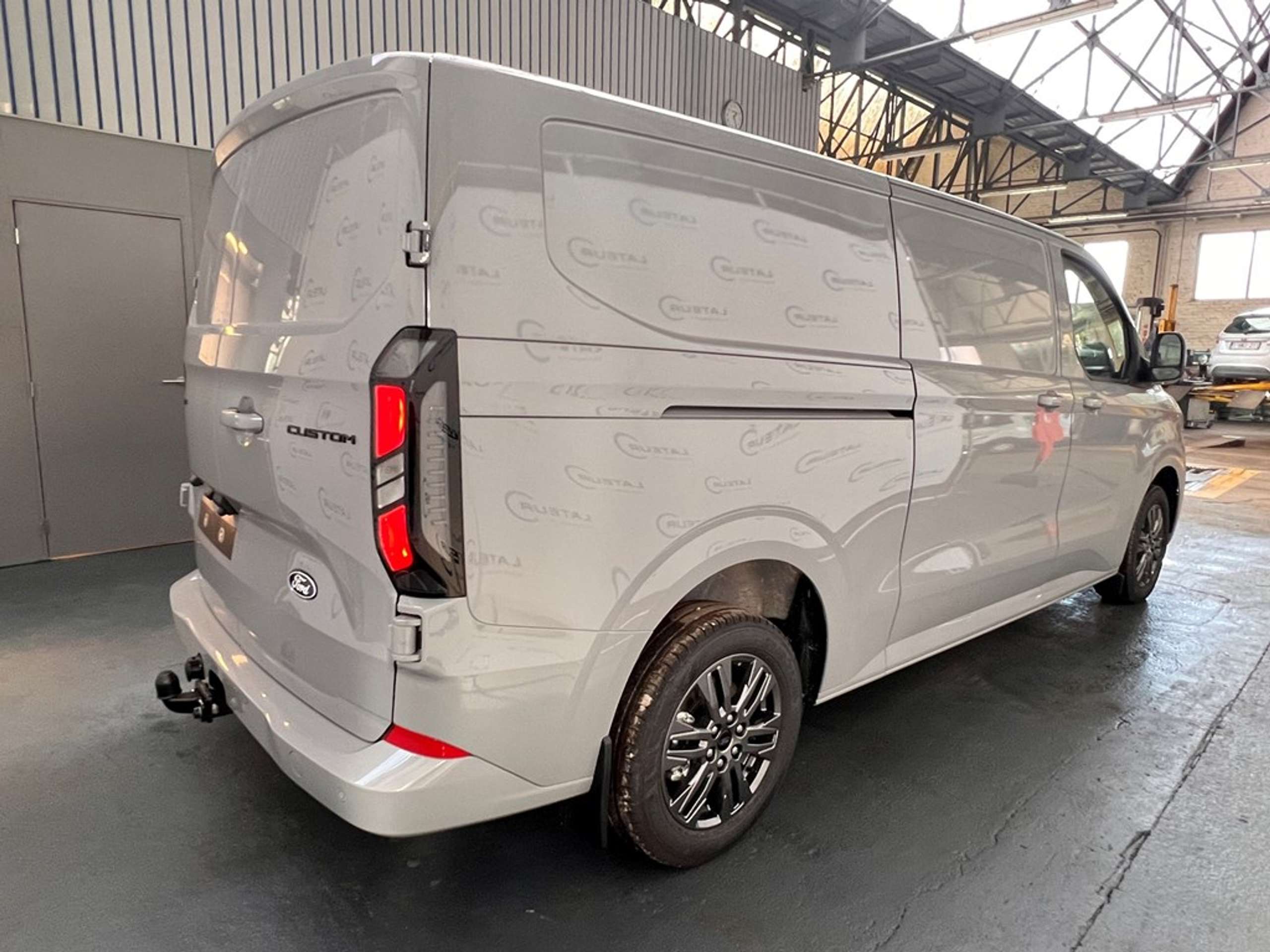 Ford - Transit Custom