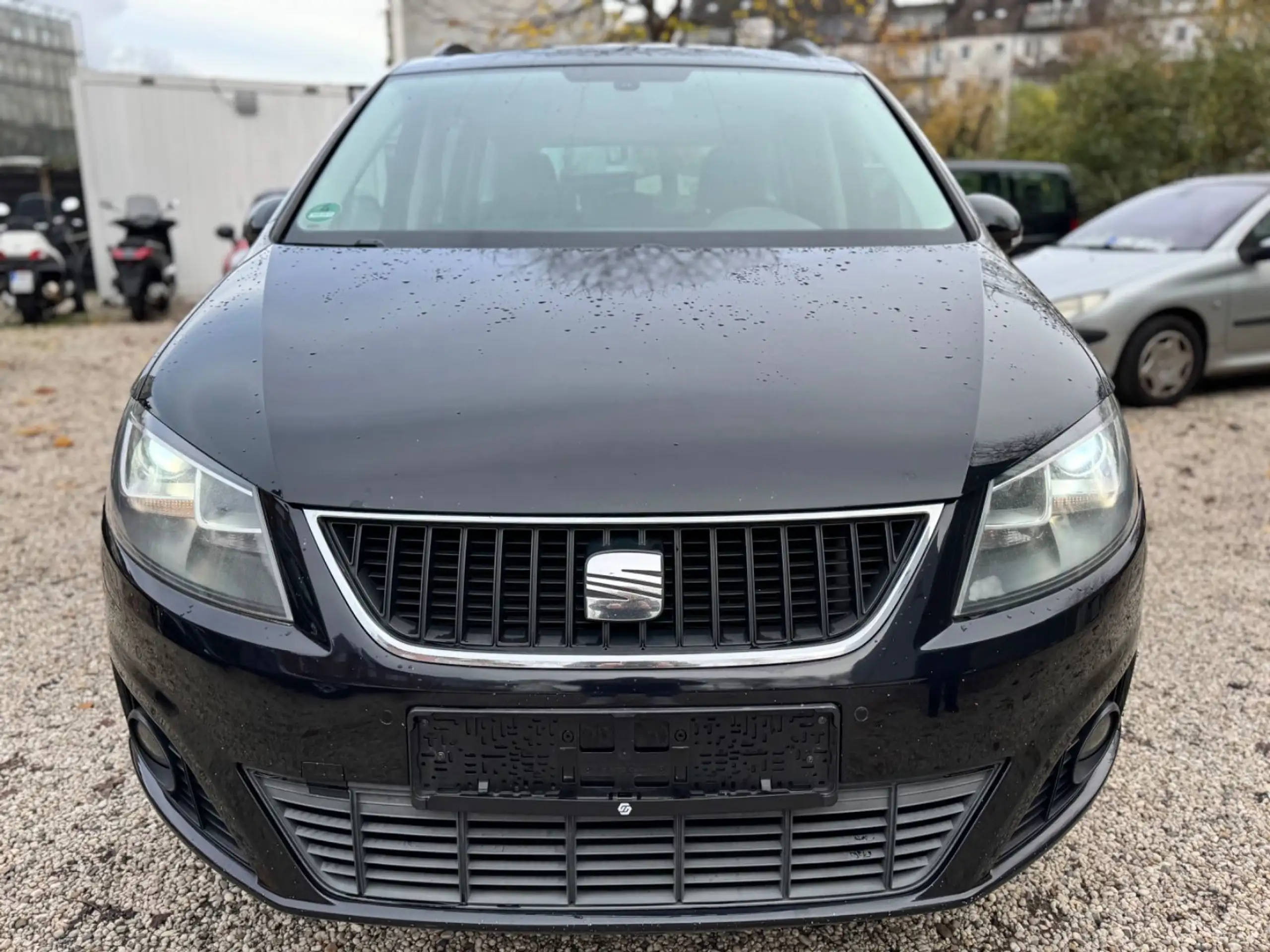 SEAT - Alhambra