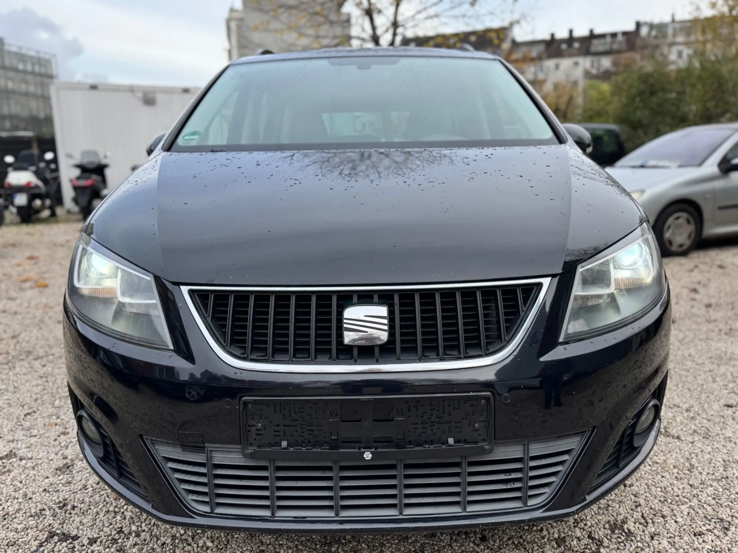 SEAT - Alhambra