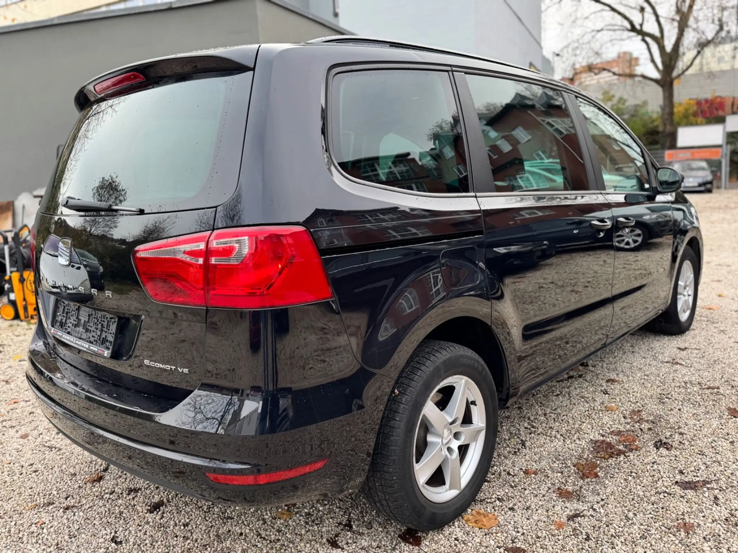 SEAT - Alhambra