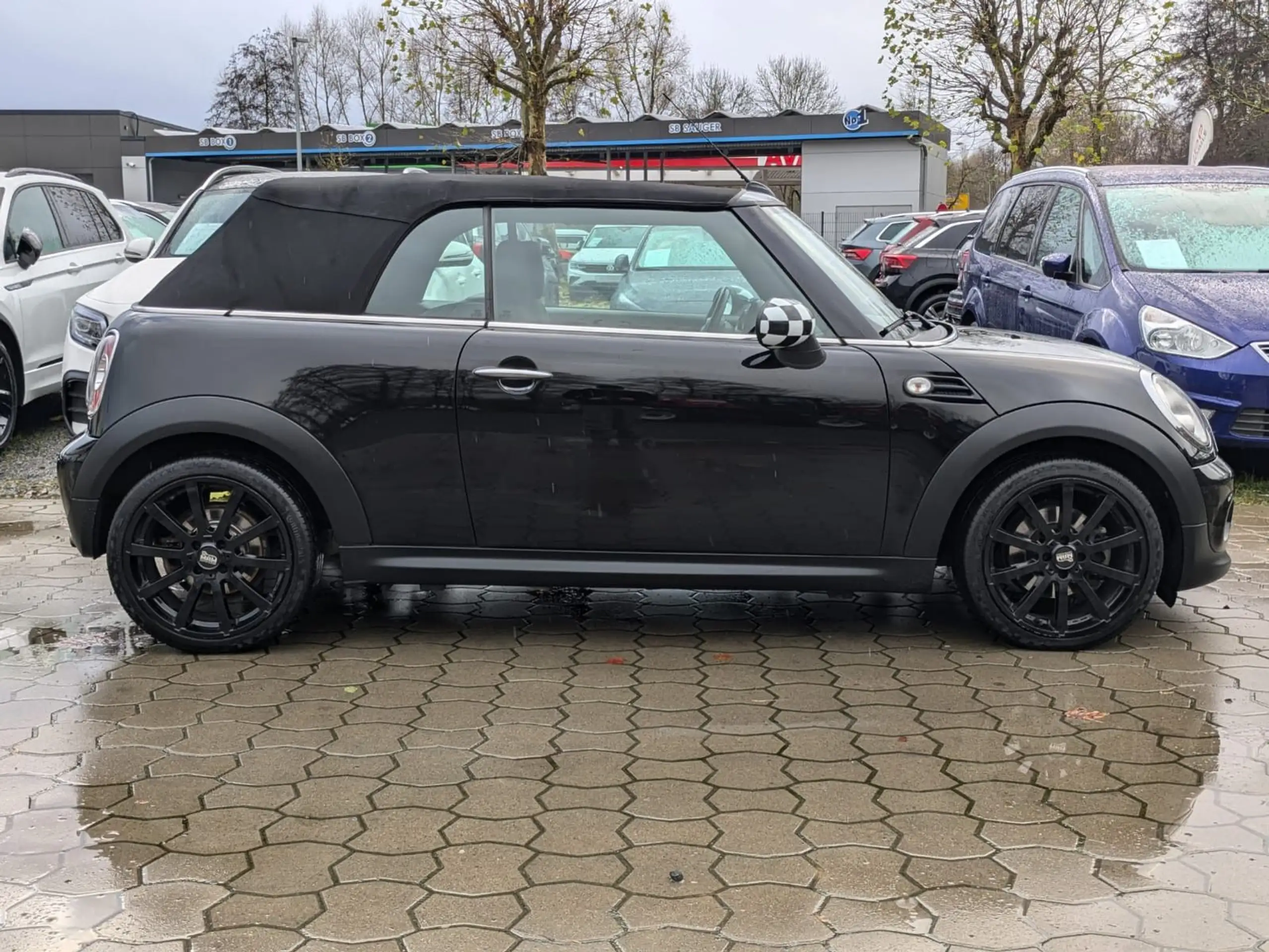 MINI - Cooper Cabrio