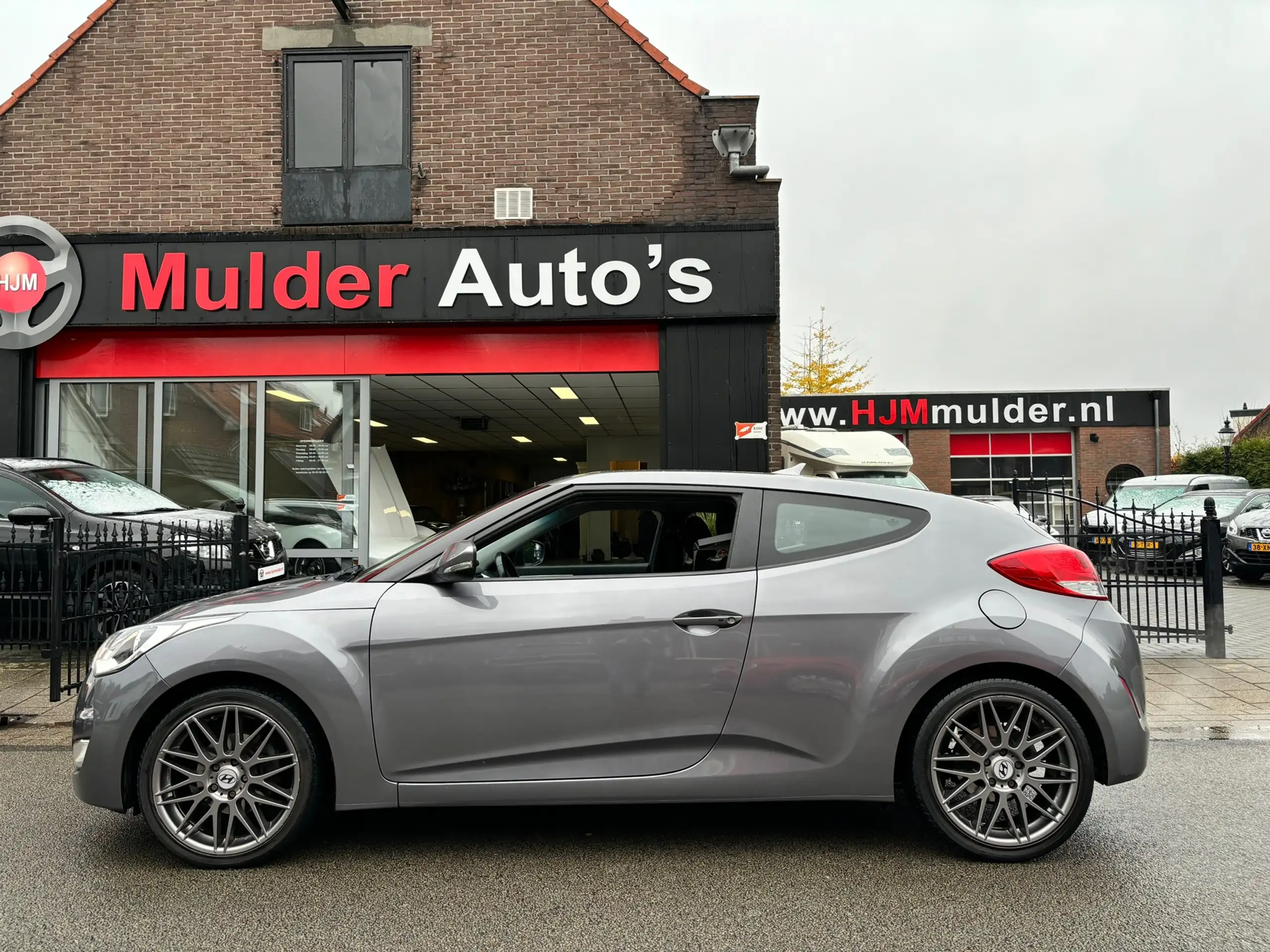 Hyundai - VELOSTER