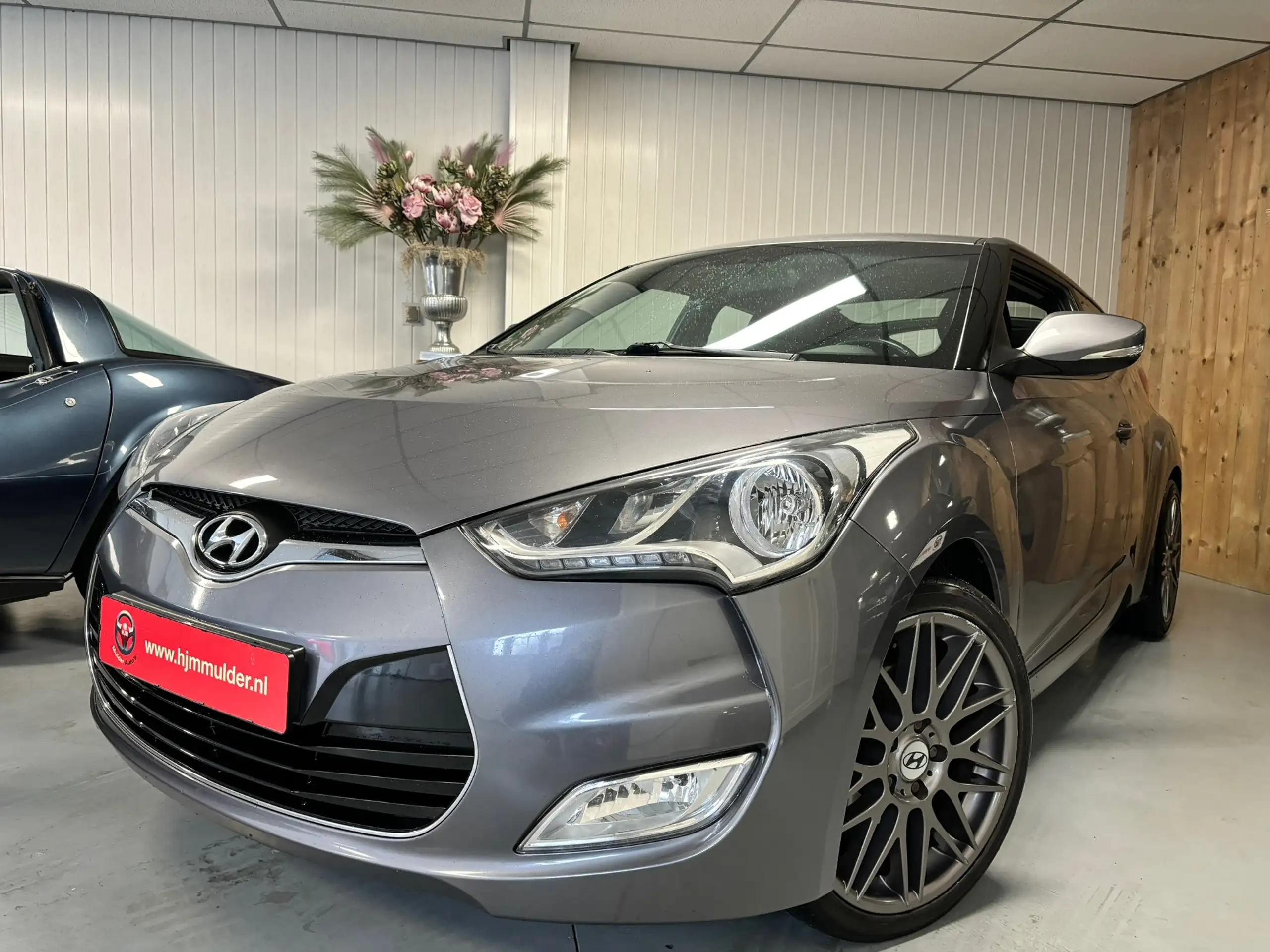 Hyundai - VELOSTER