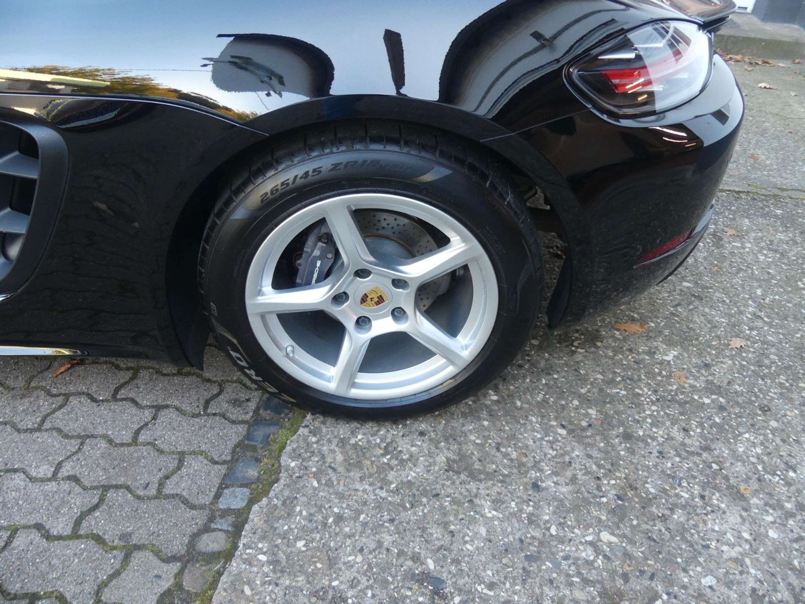 Porsche - Boxster