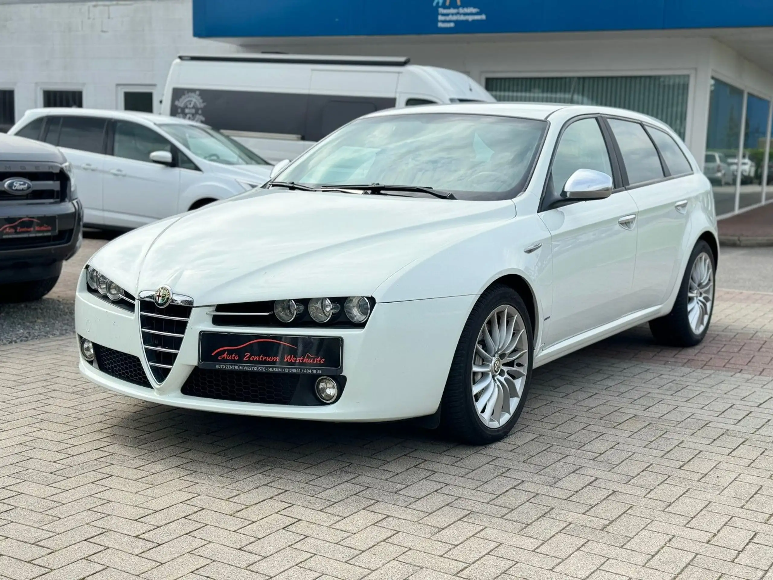 Alfa Romeo - 159