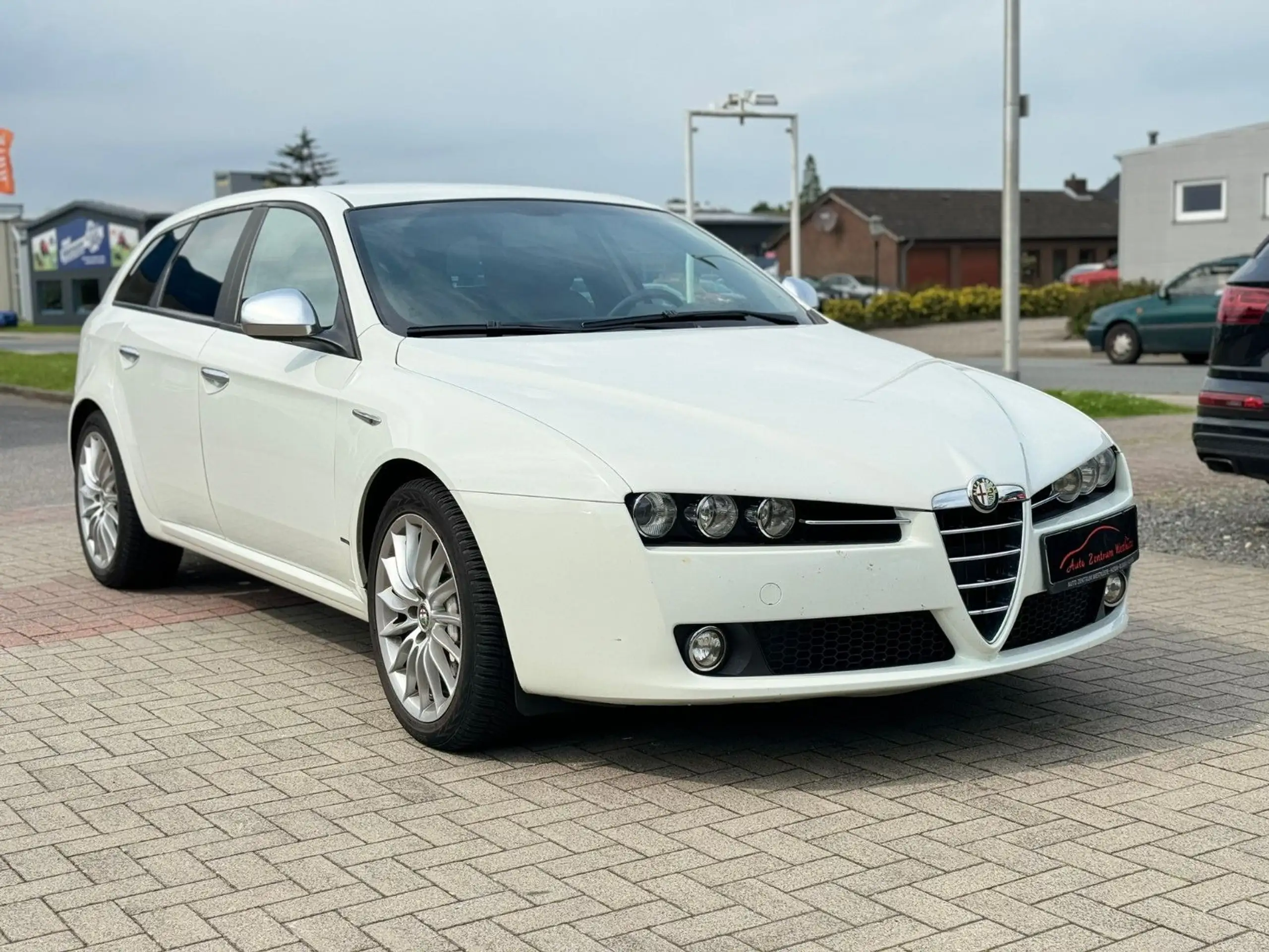 Alfa Romeo - 159