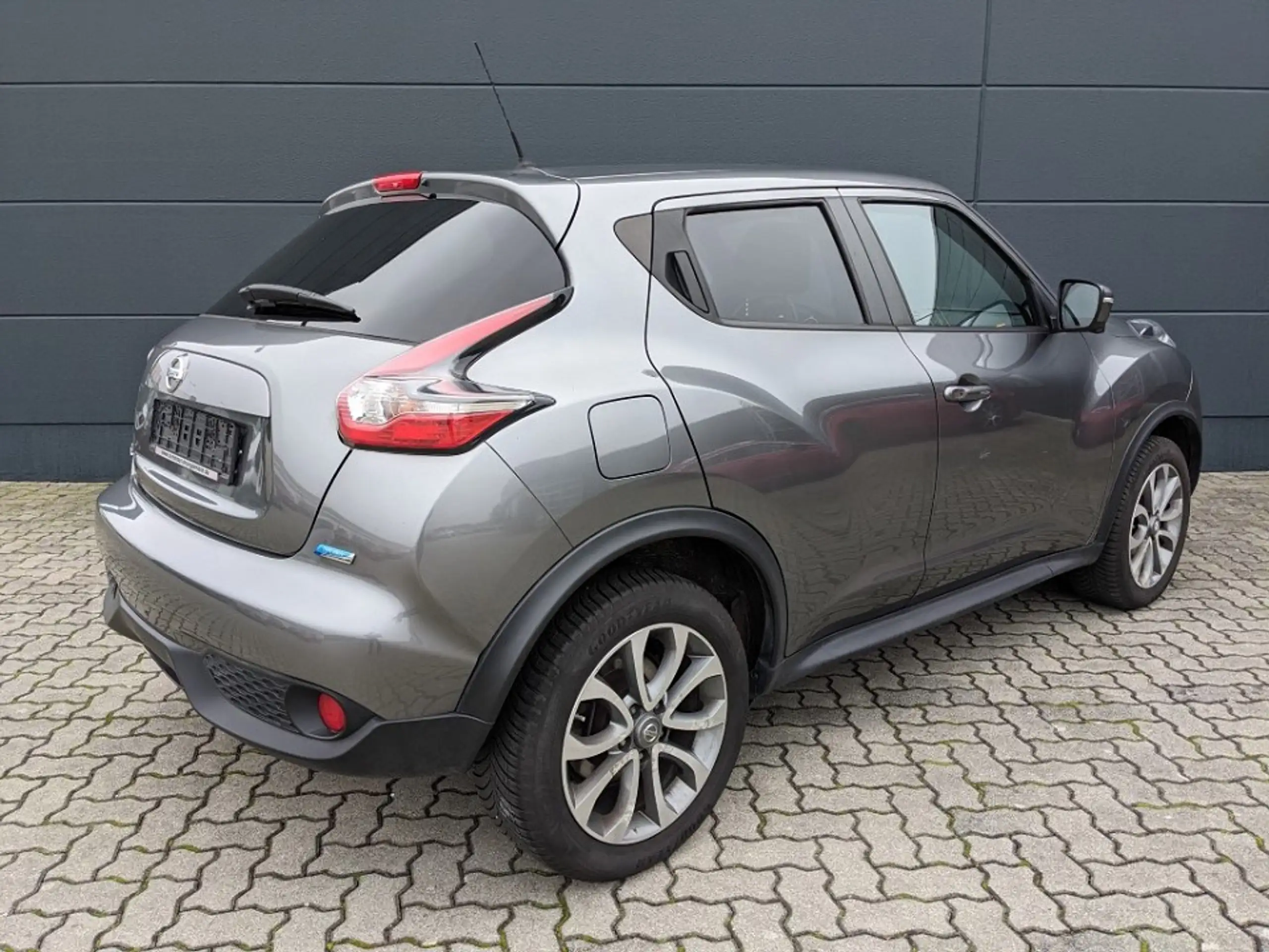 Nissan - Juke