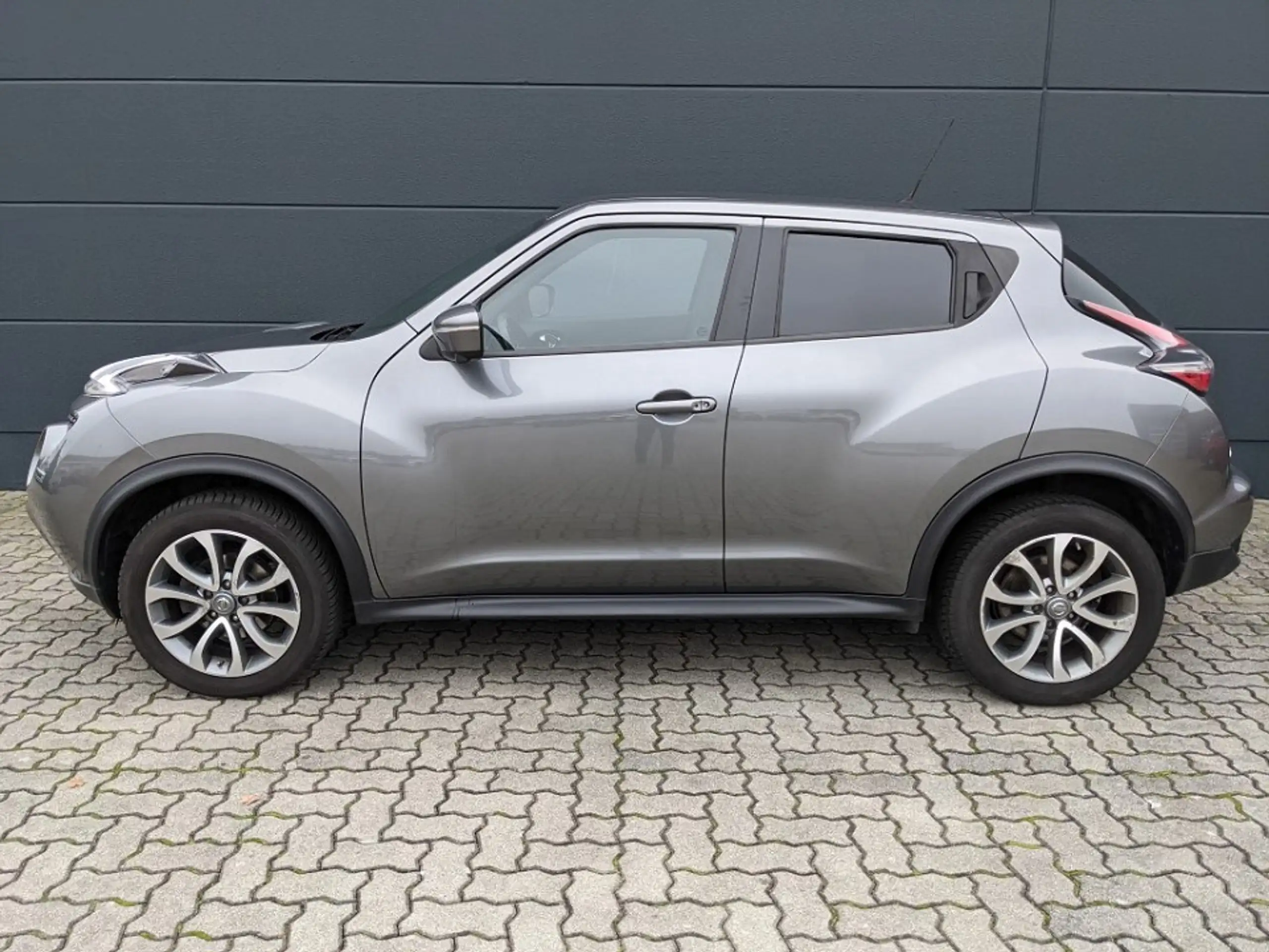 Nissan - Juke