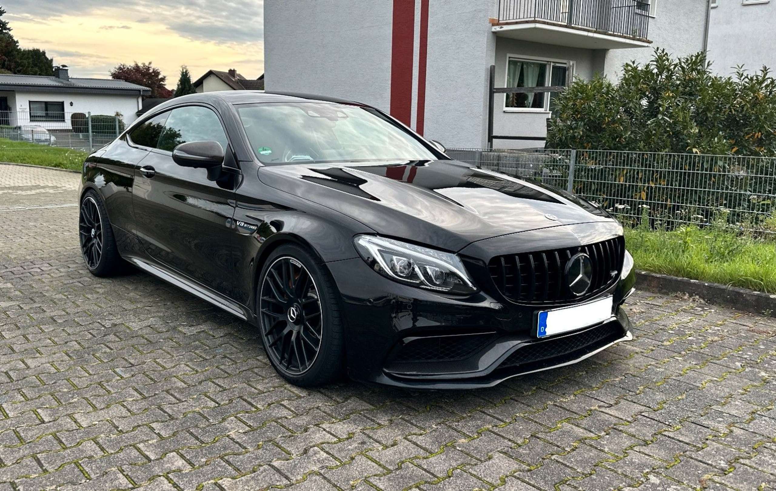 Mercedes-Benz - C 63 AMG