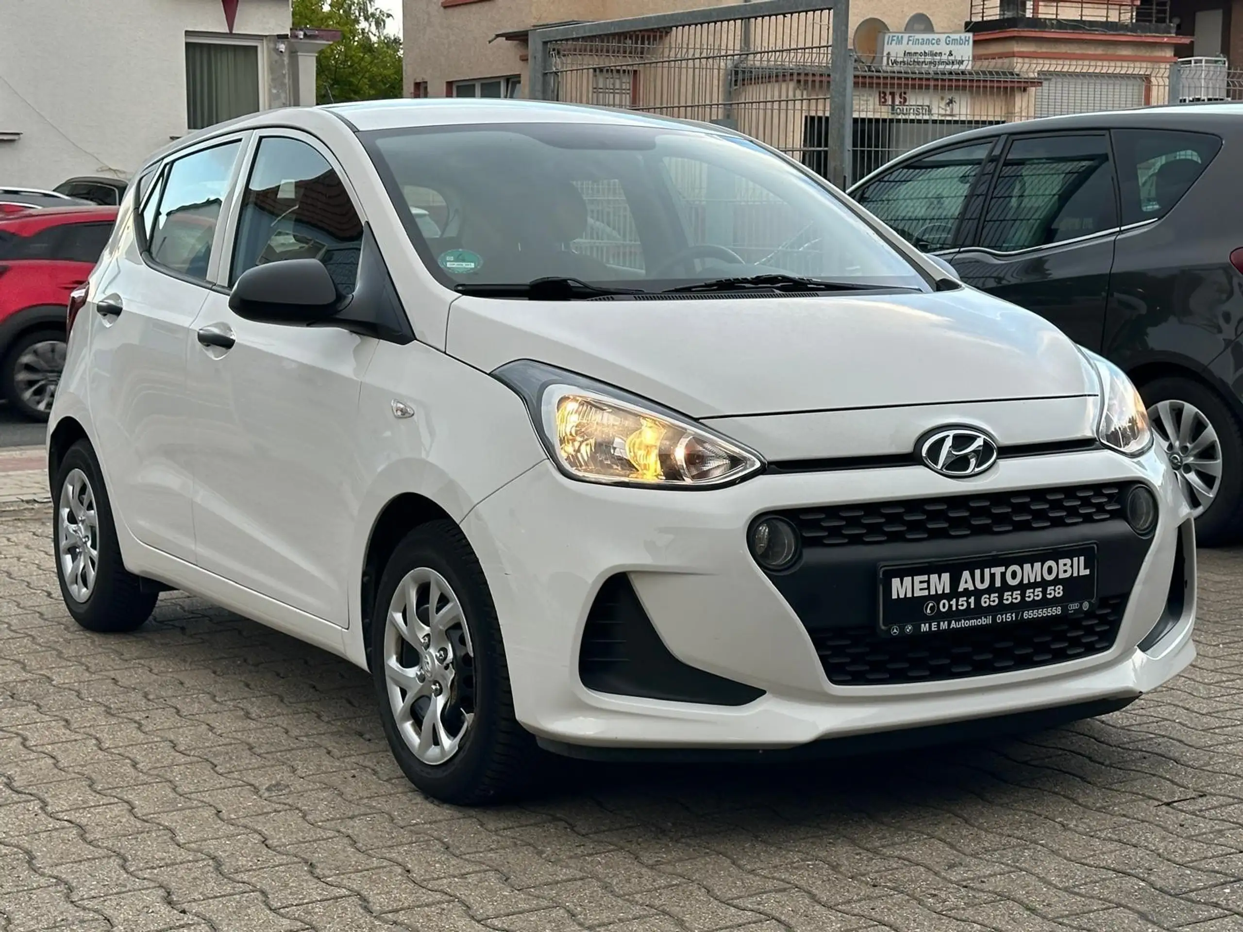 Hyundai - i10