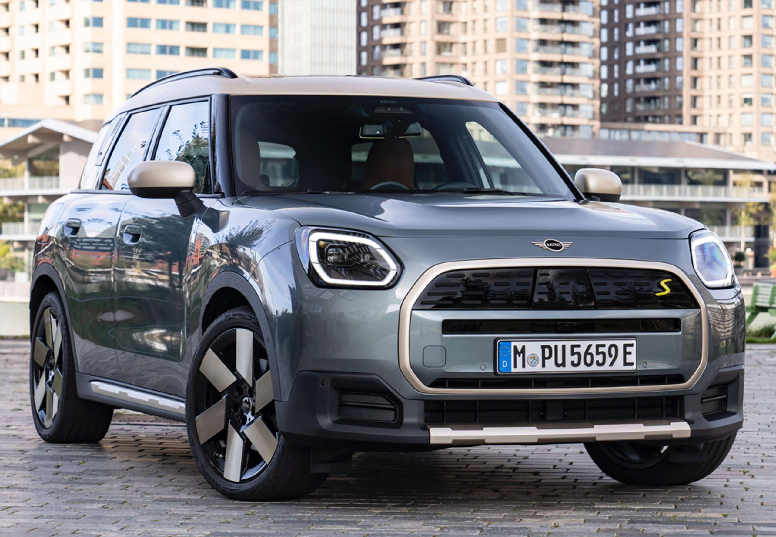 MINI - One Countryman