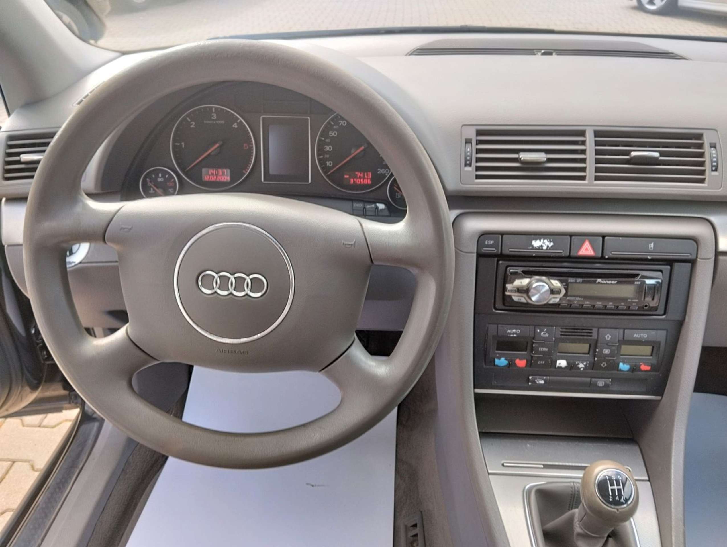 Audi - A4