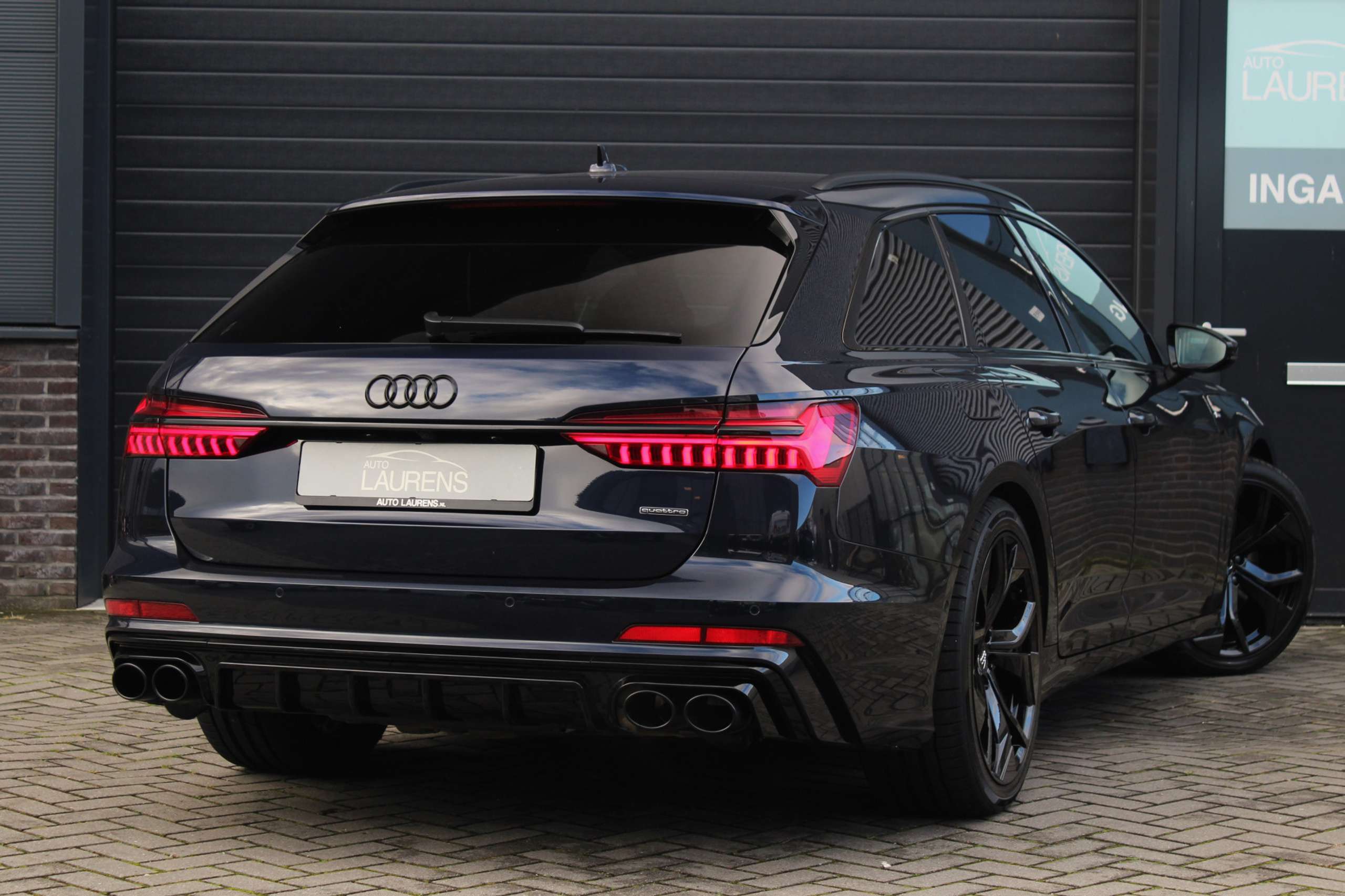 Audi - A6