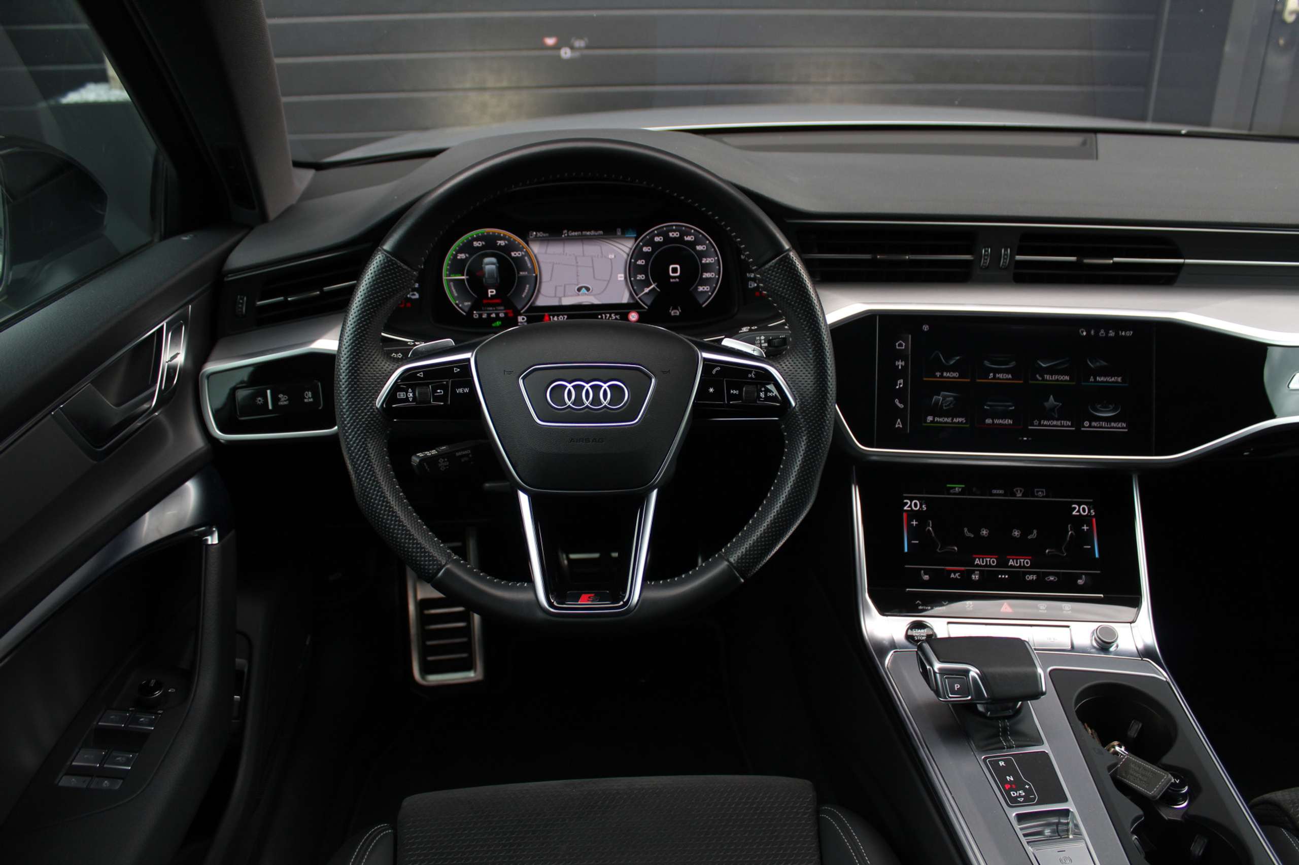 Audi - A6