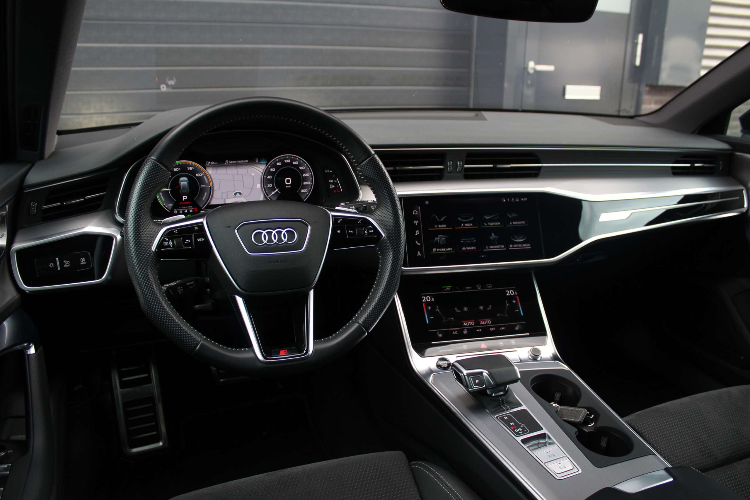 Audi - A6