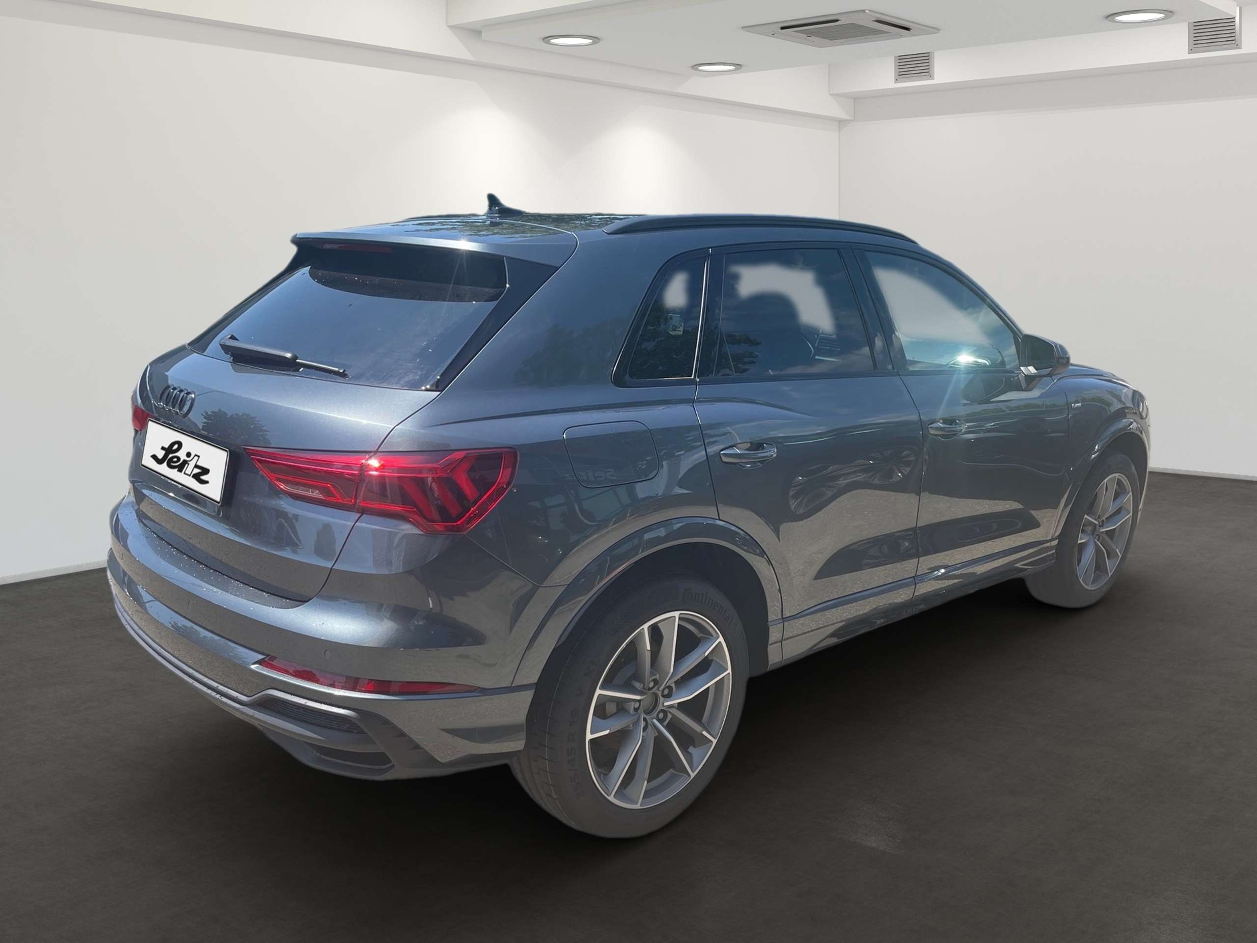 Audi - Q3