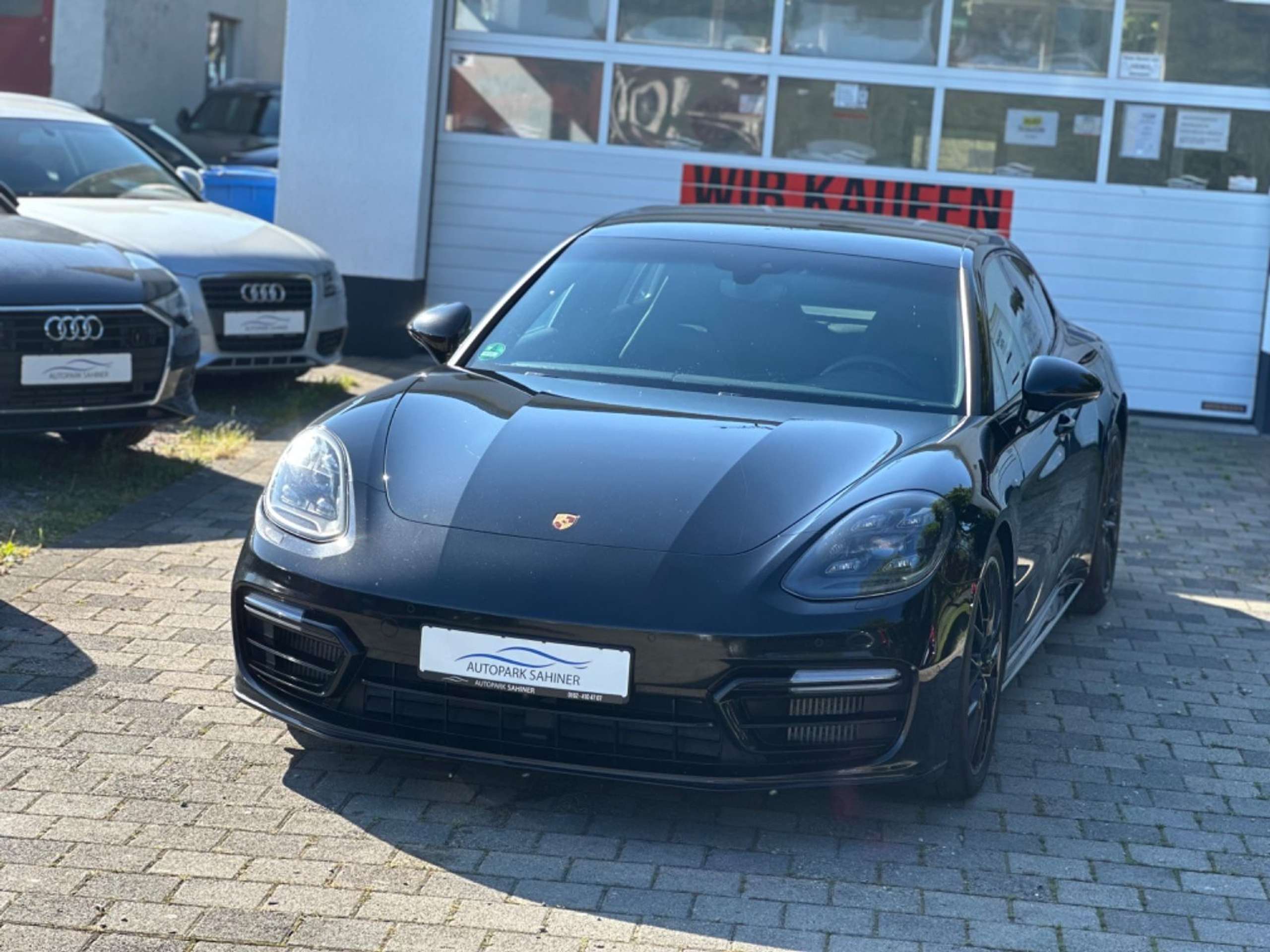 Porsche - Panamera