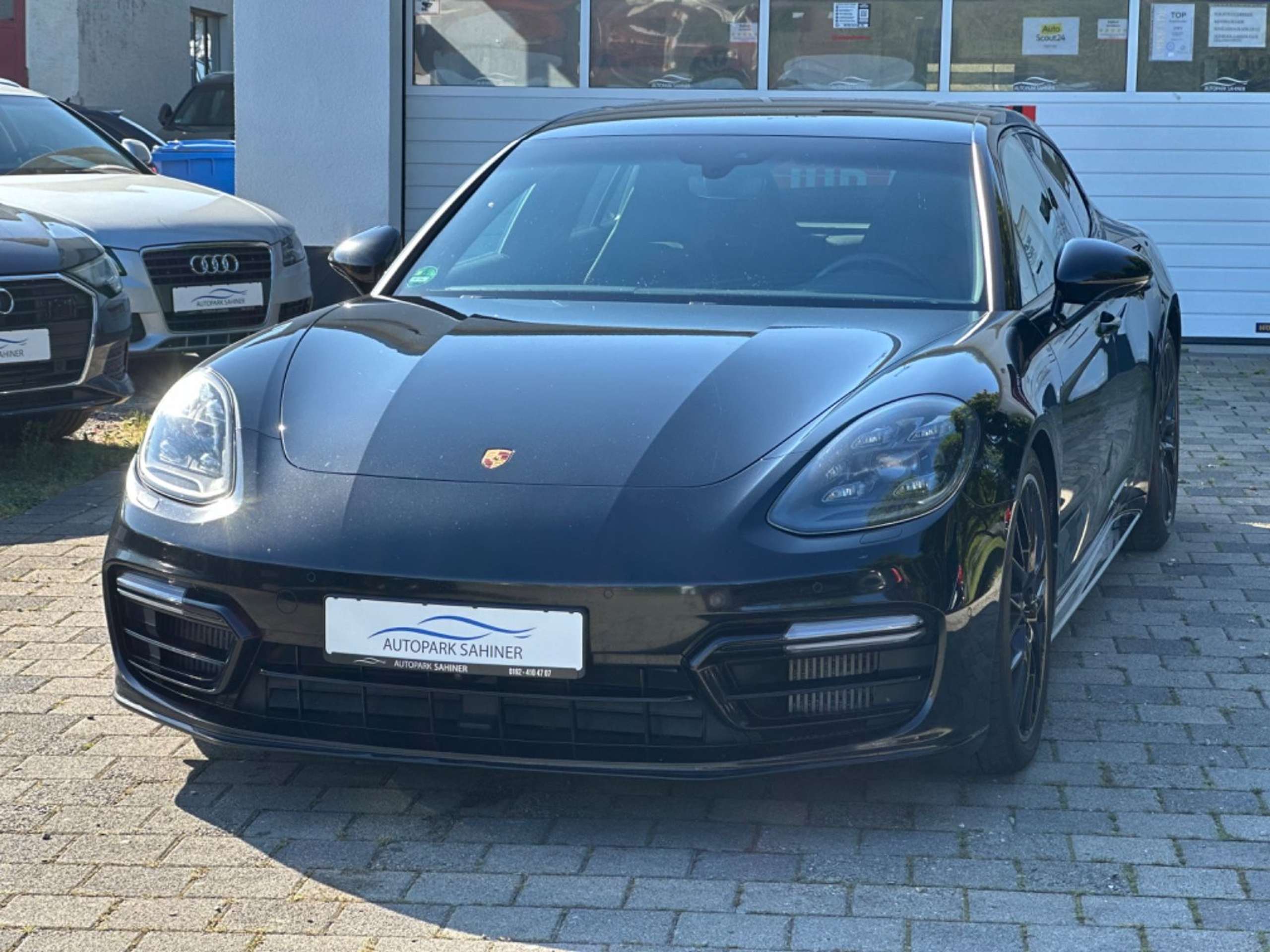 Porsche - Panamera