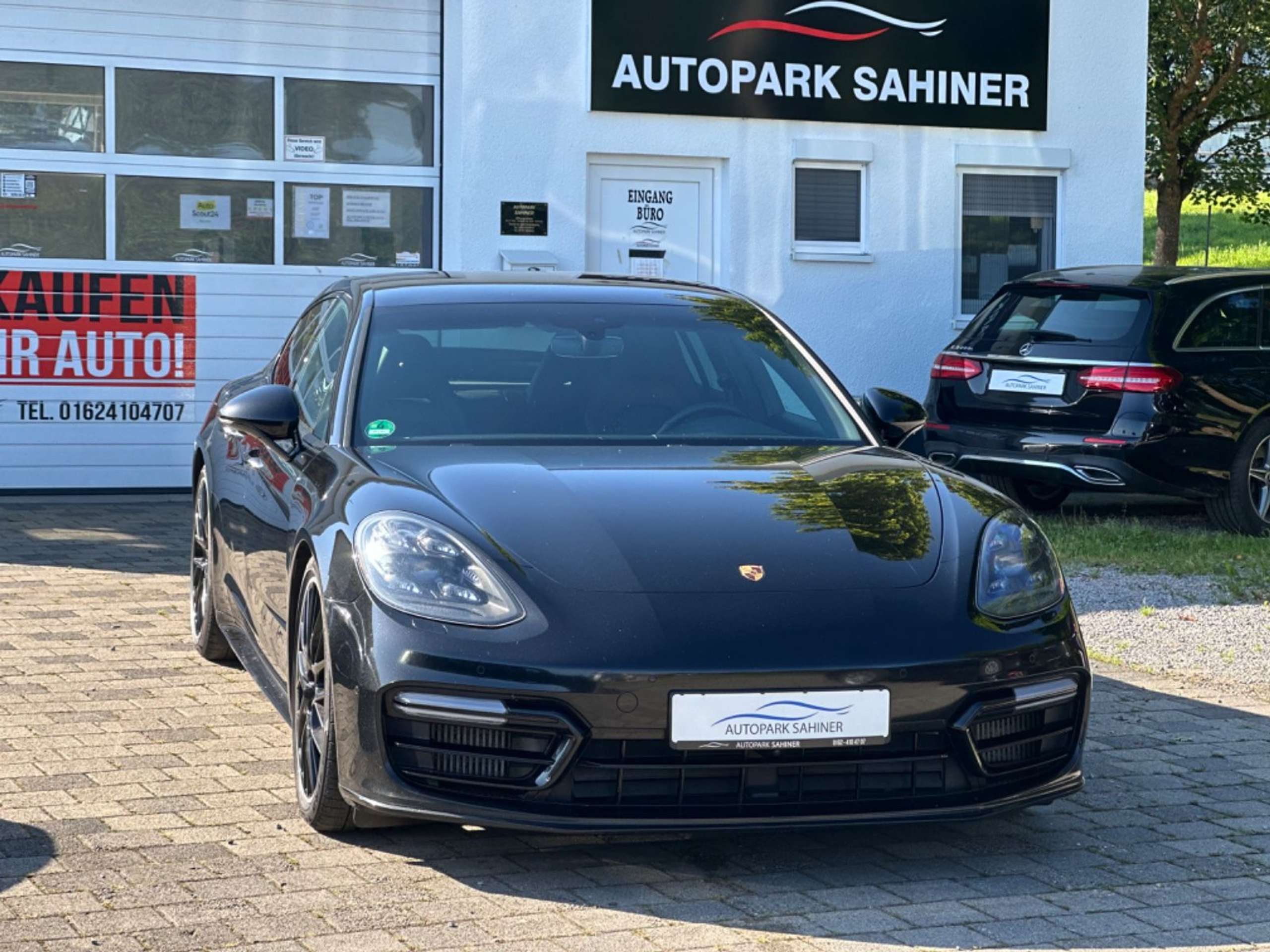 Porsche - Panamera