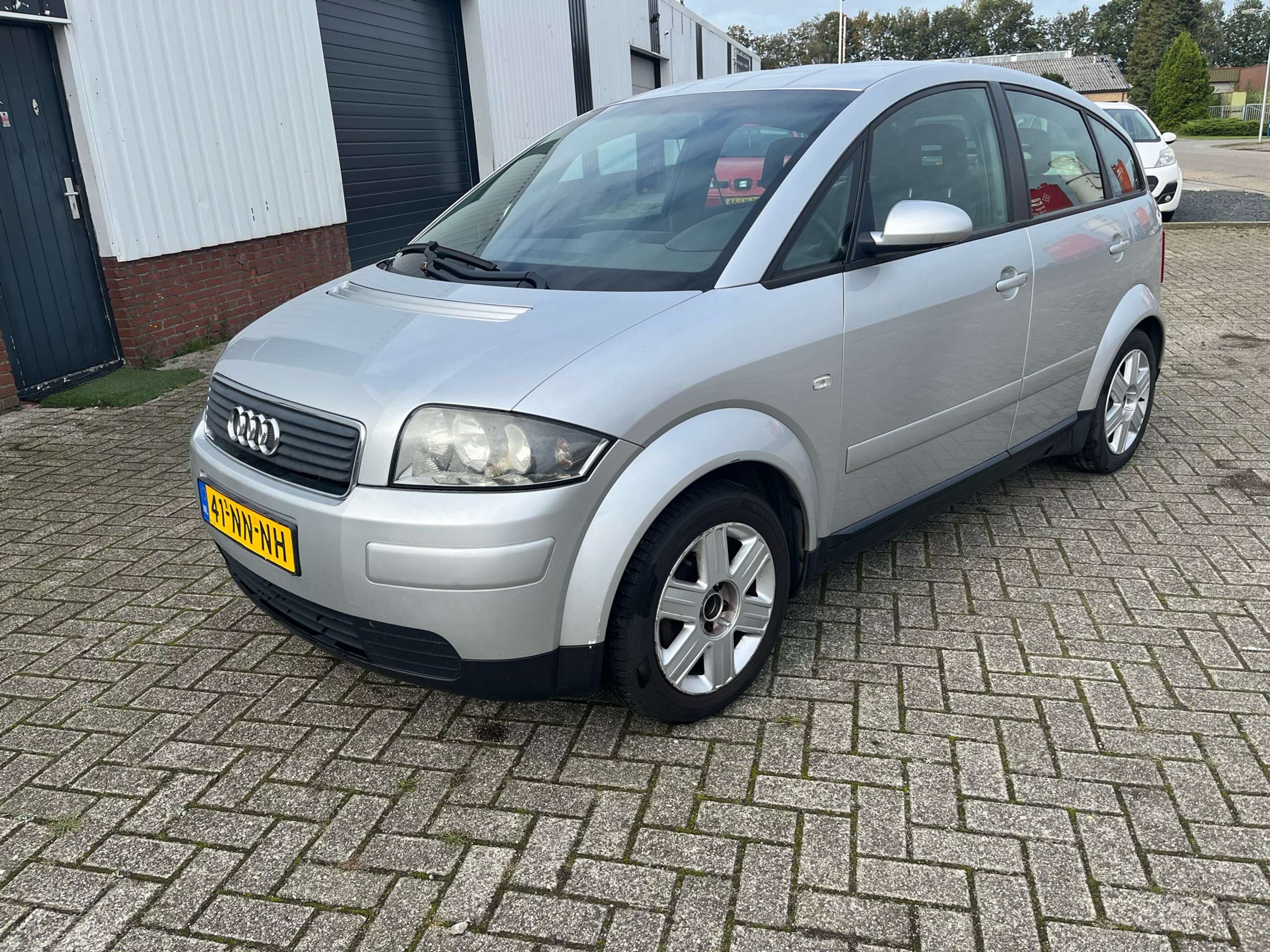 Audi - A2