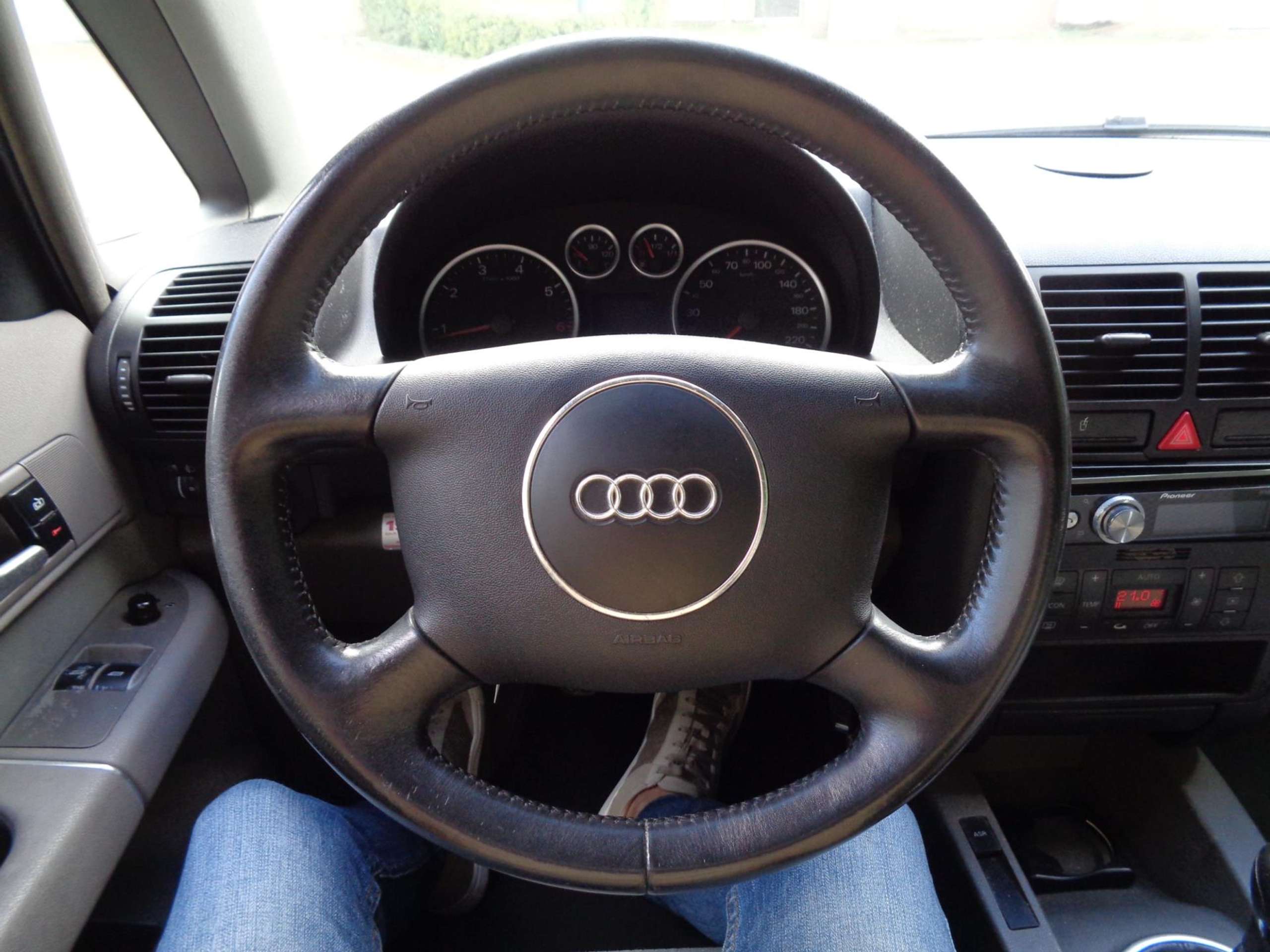 Audi - A2