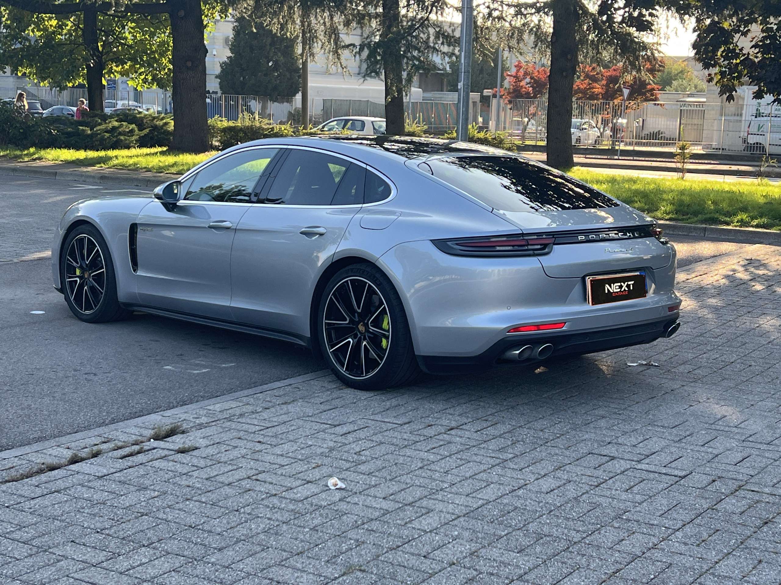 Porsche - Panamera