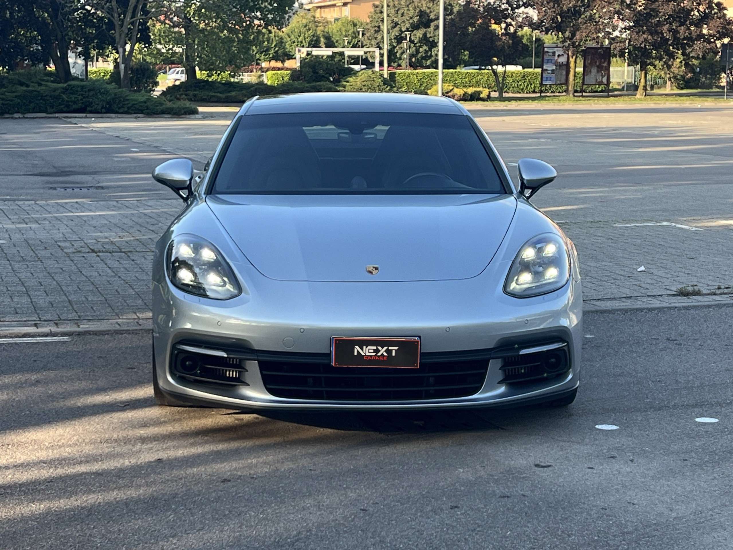 Porsche - Panamera