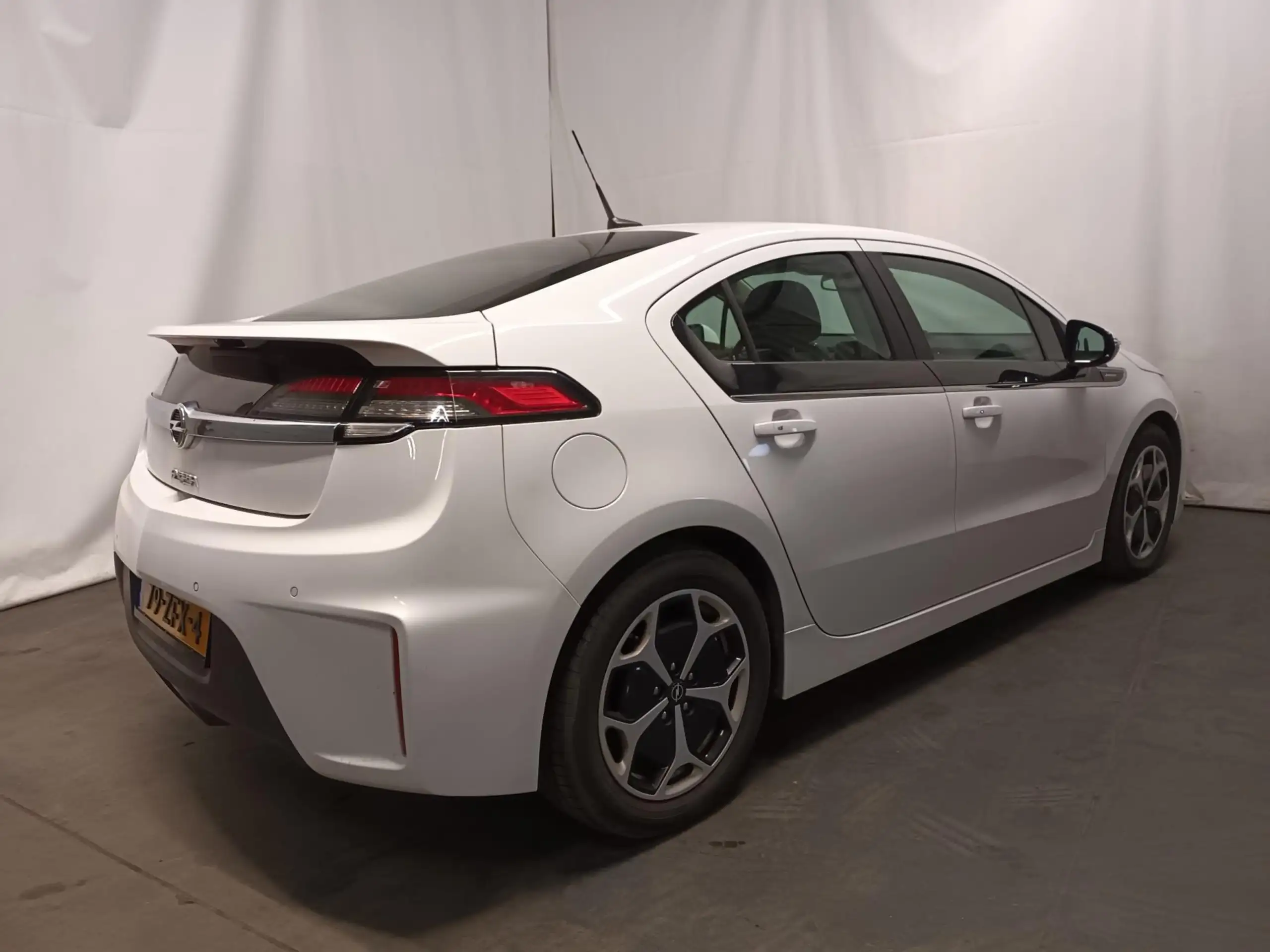 Opel - Ampera