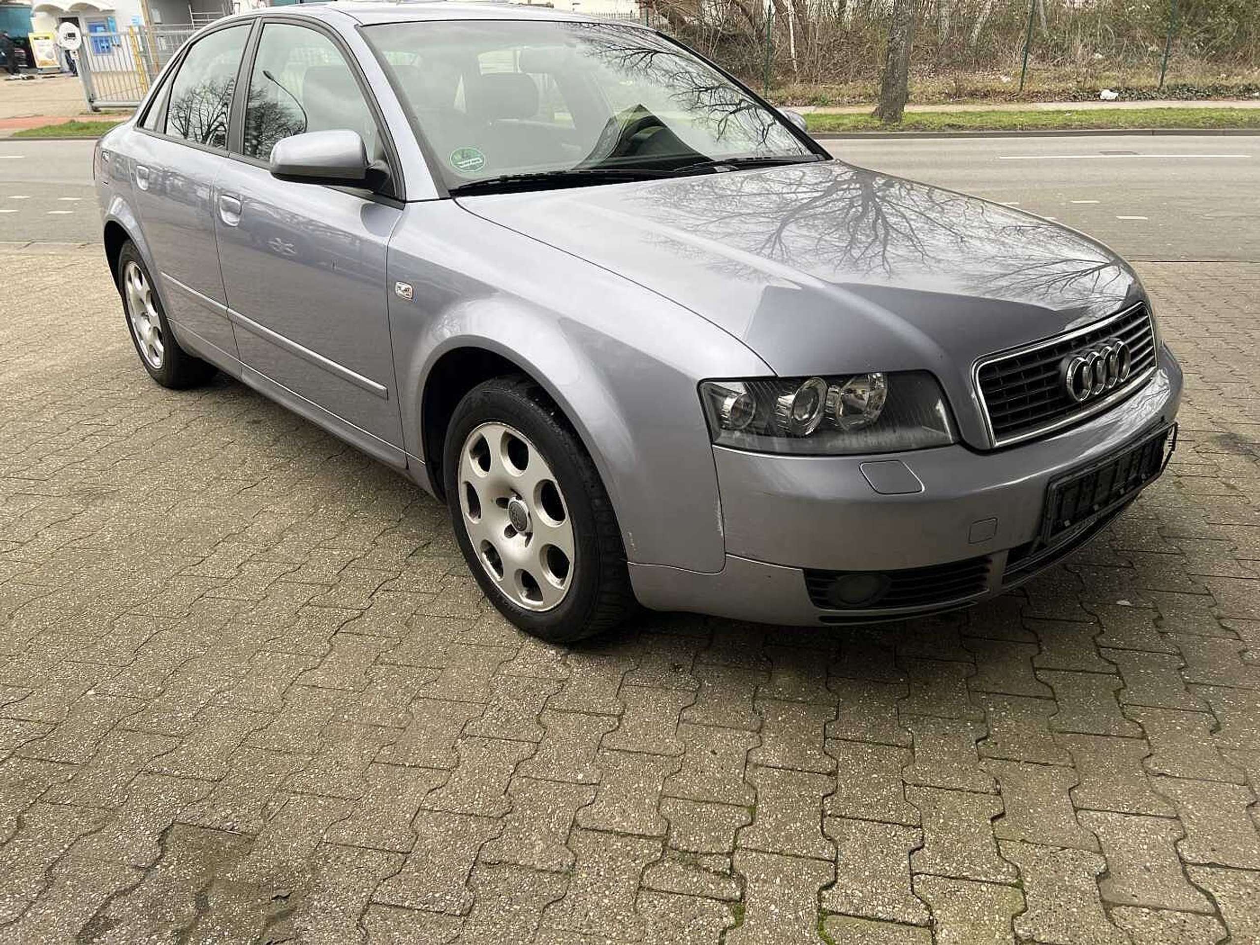 Audi - A4