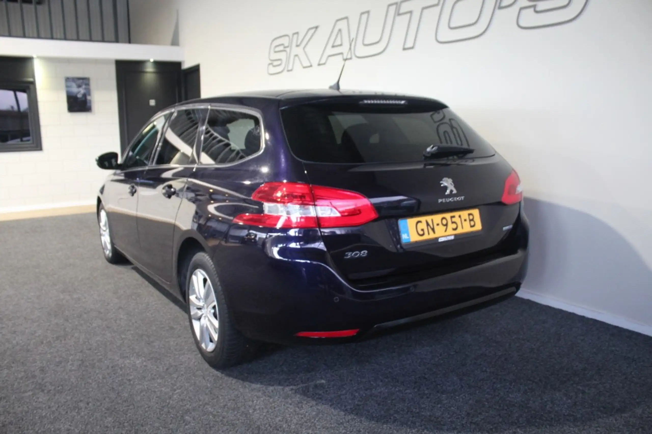 Peugeot - 308