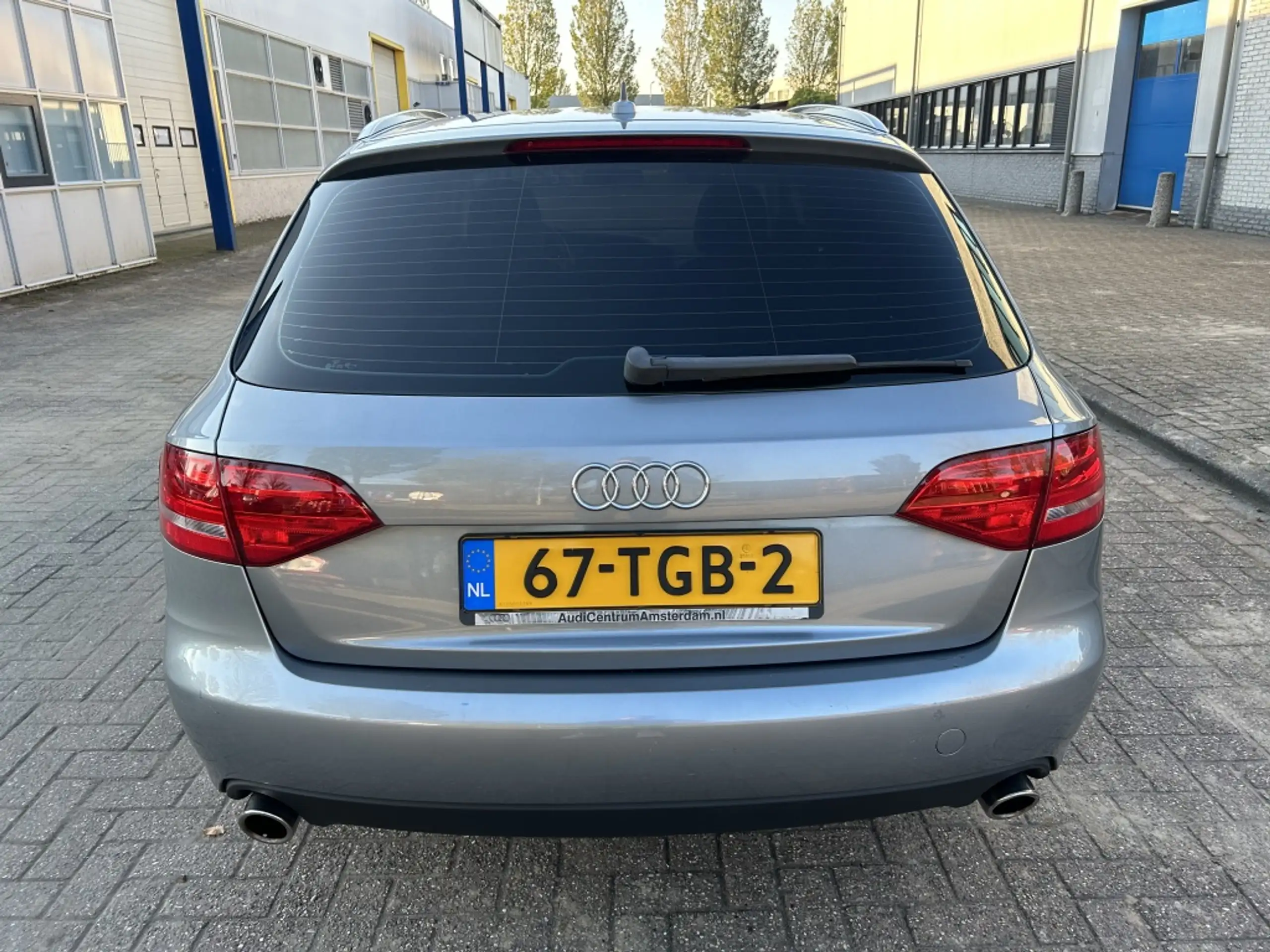 Audi - A4