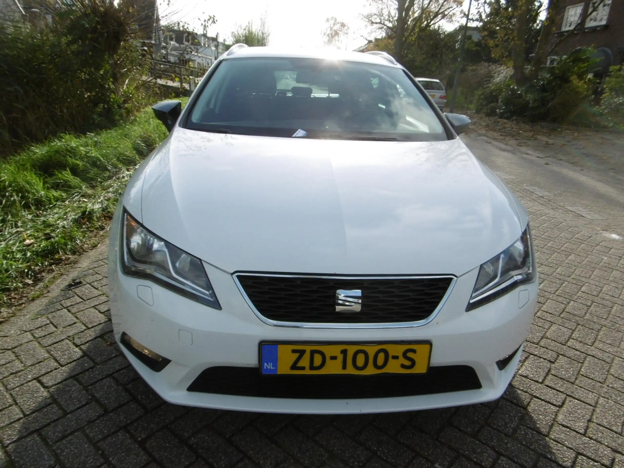 SEAT - Leon