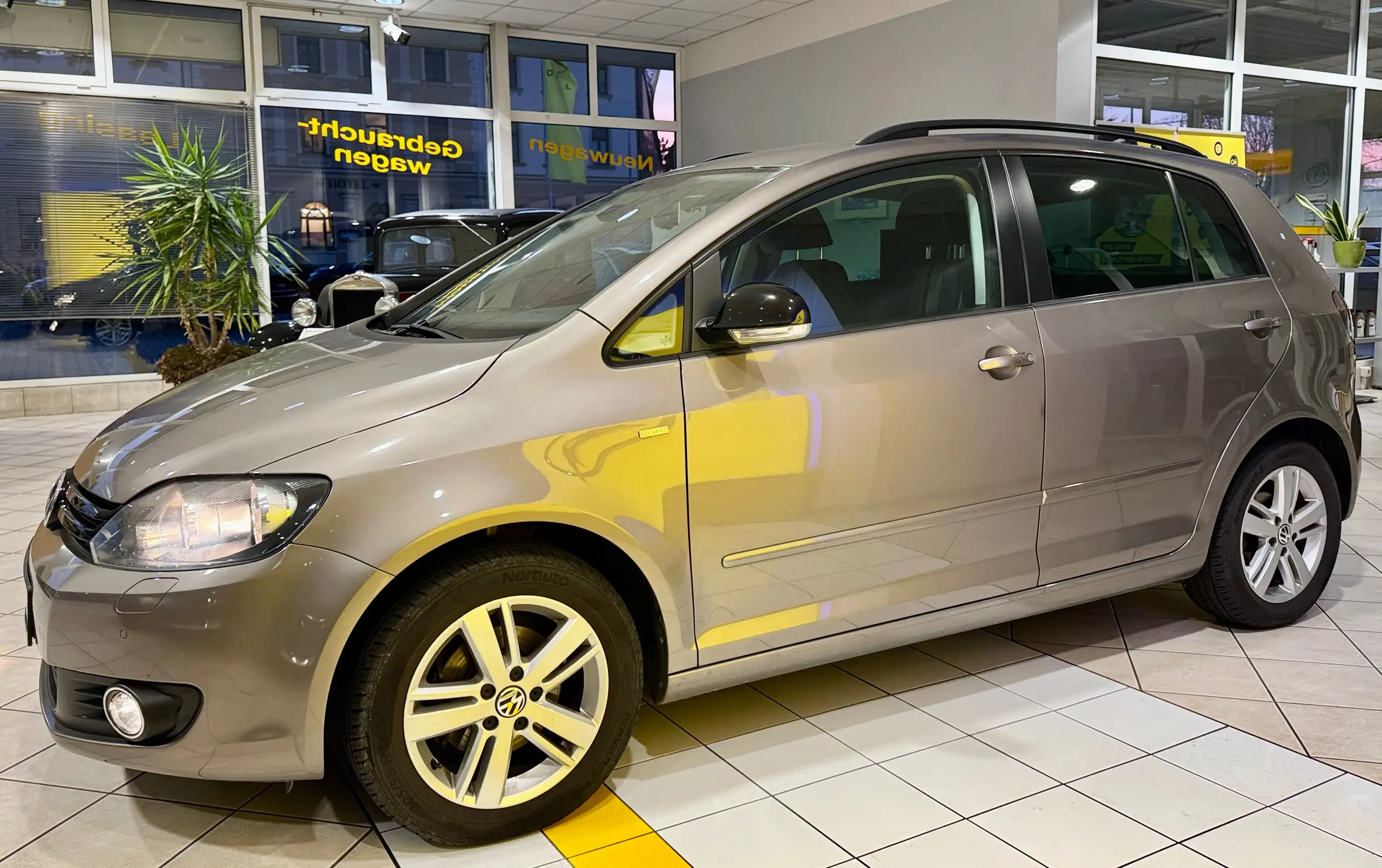 Volkswagen - Golf Plus