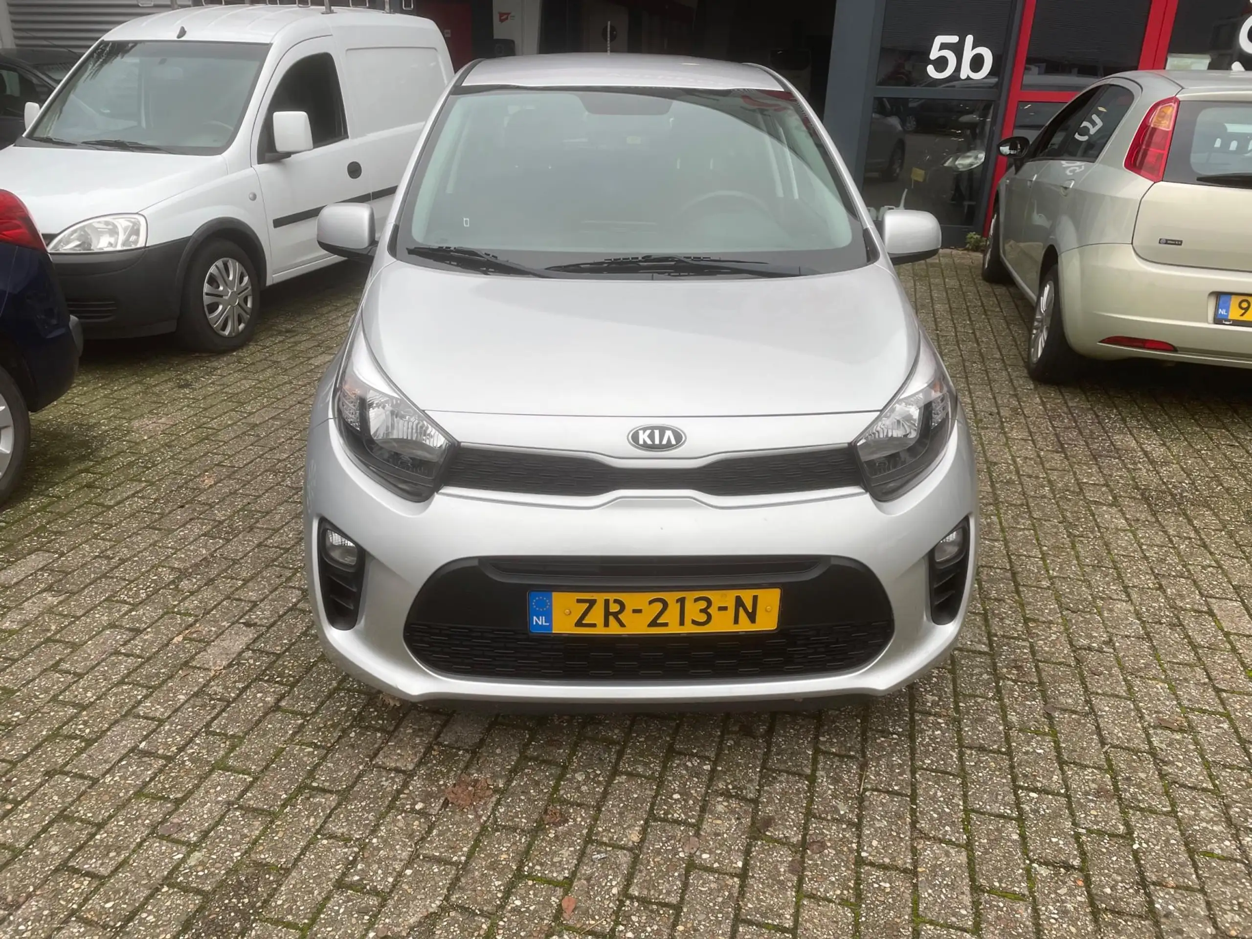 Kia - Picanto