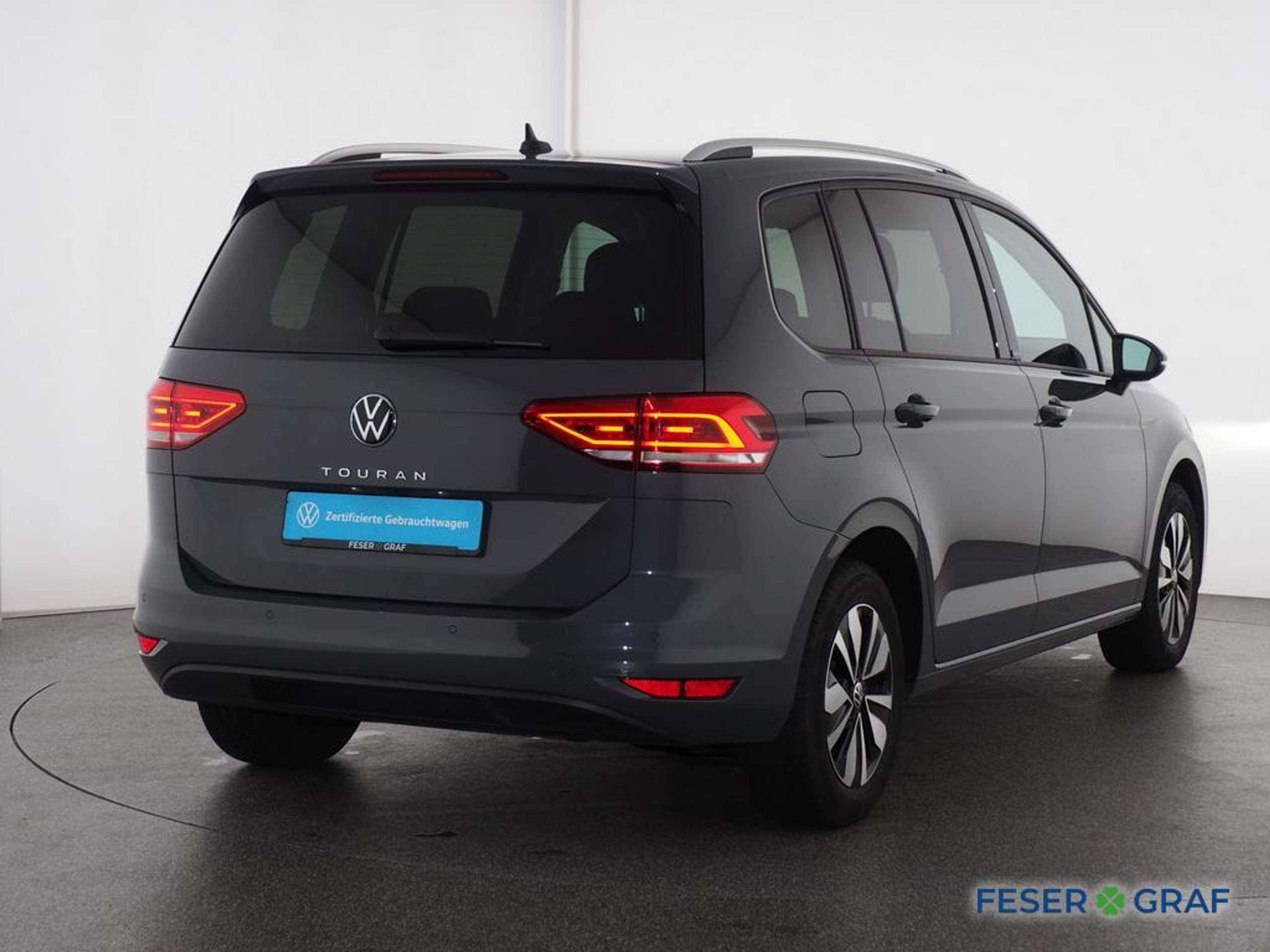 Volkswagen - Touran