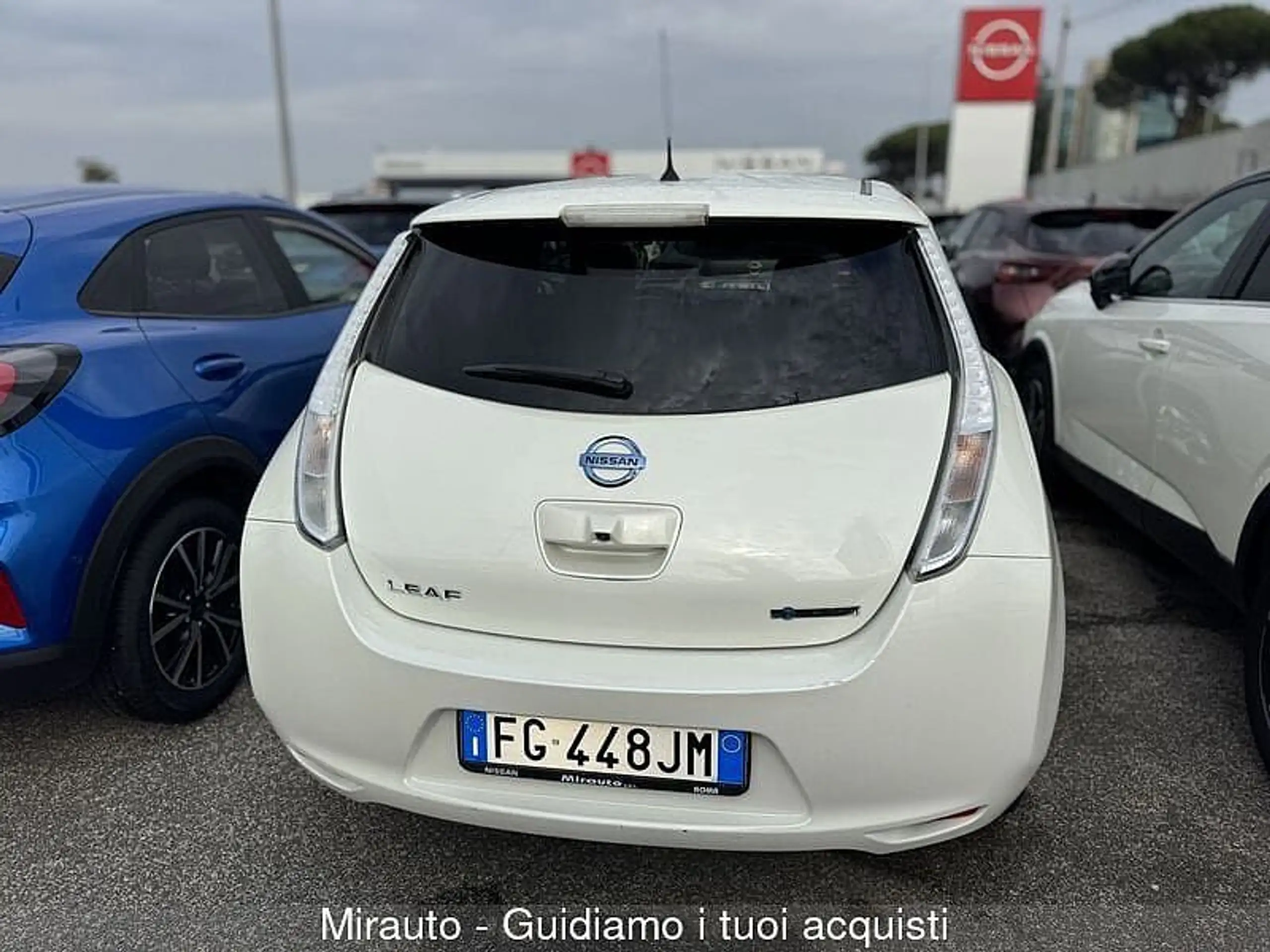 Nissan - Leaf