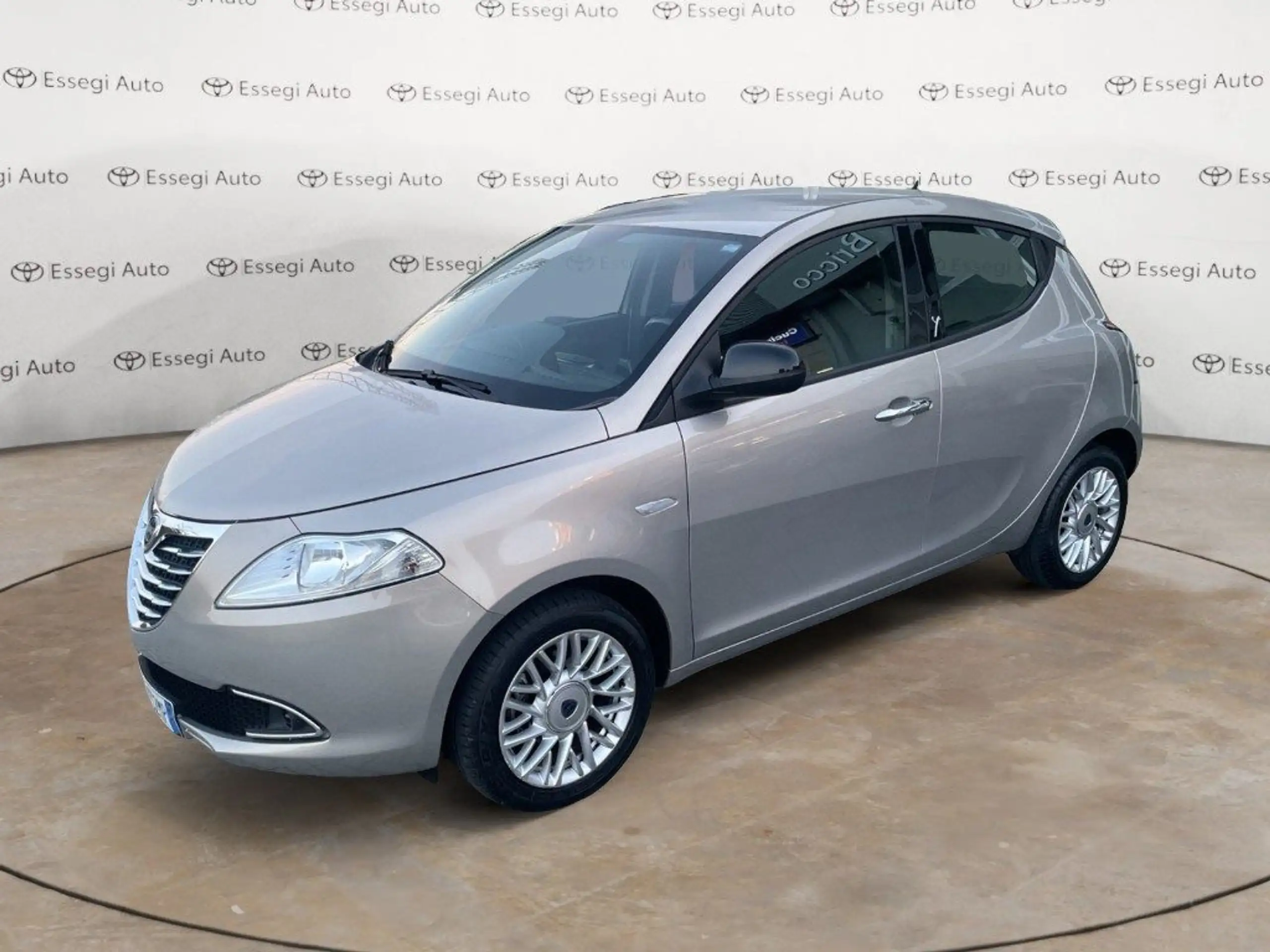 Lancia - Ypsilon