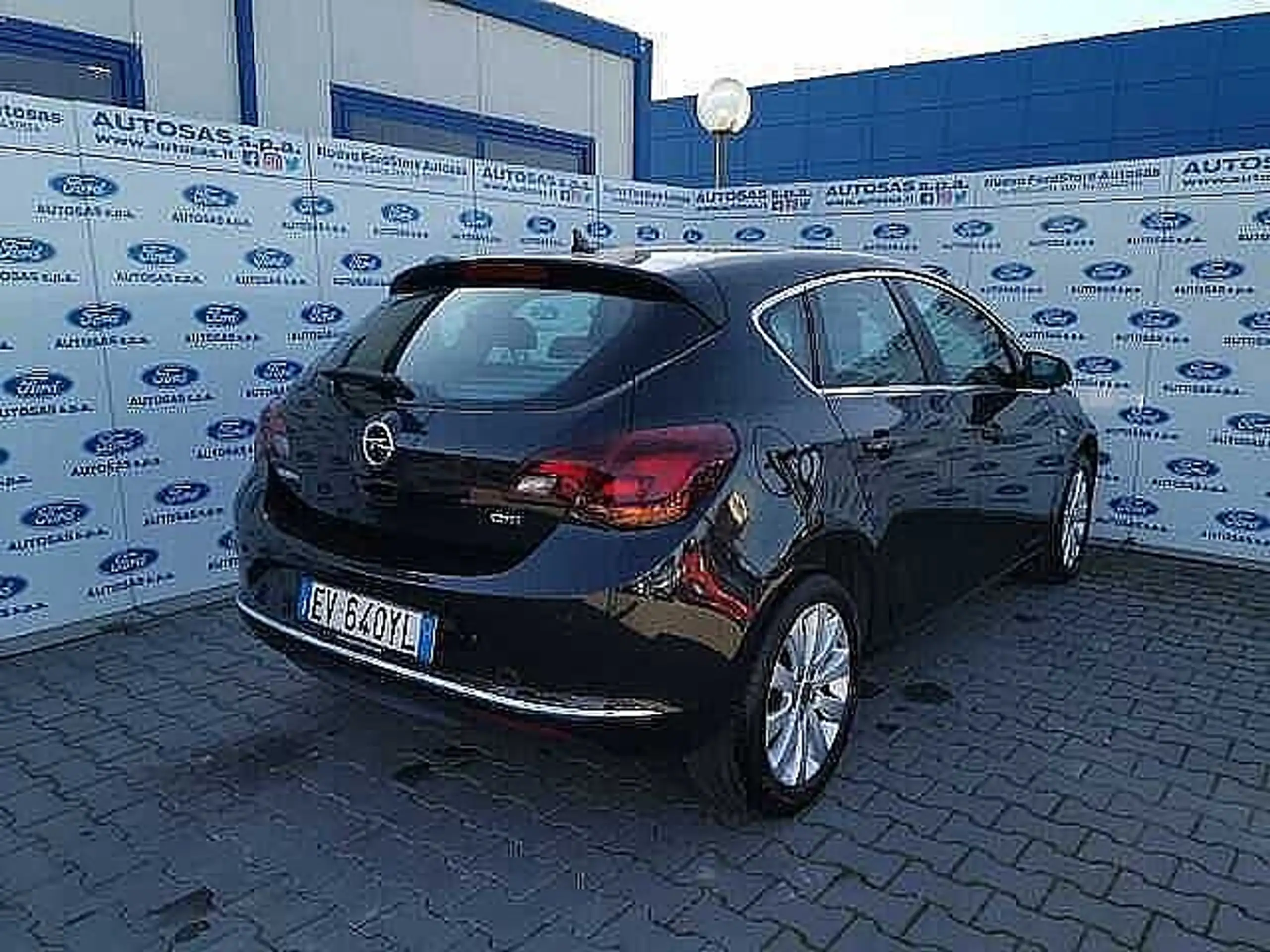 Opel - Astra