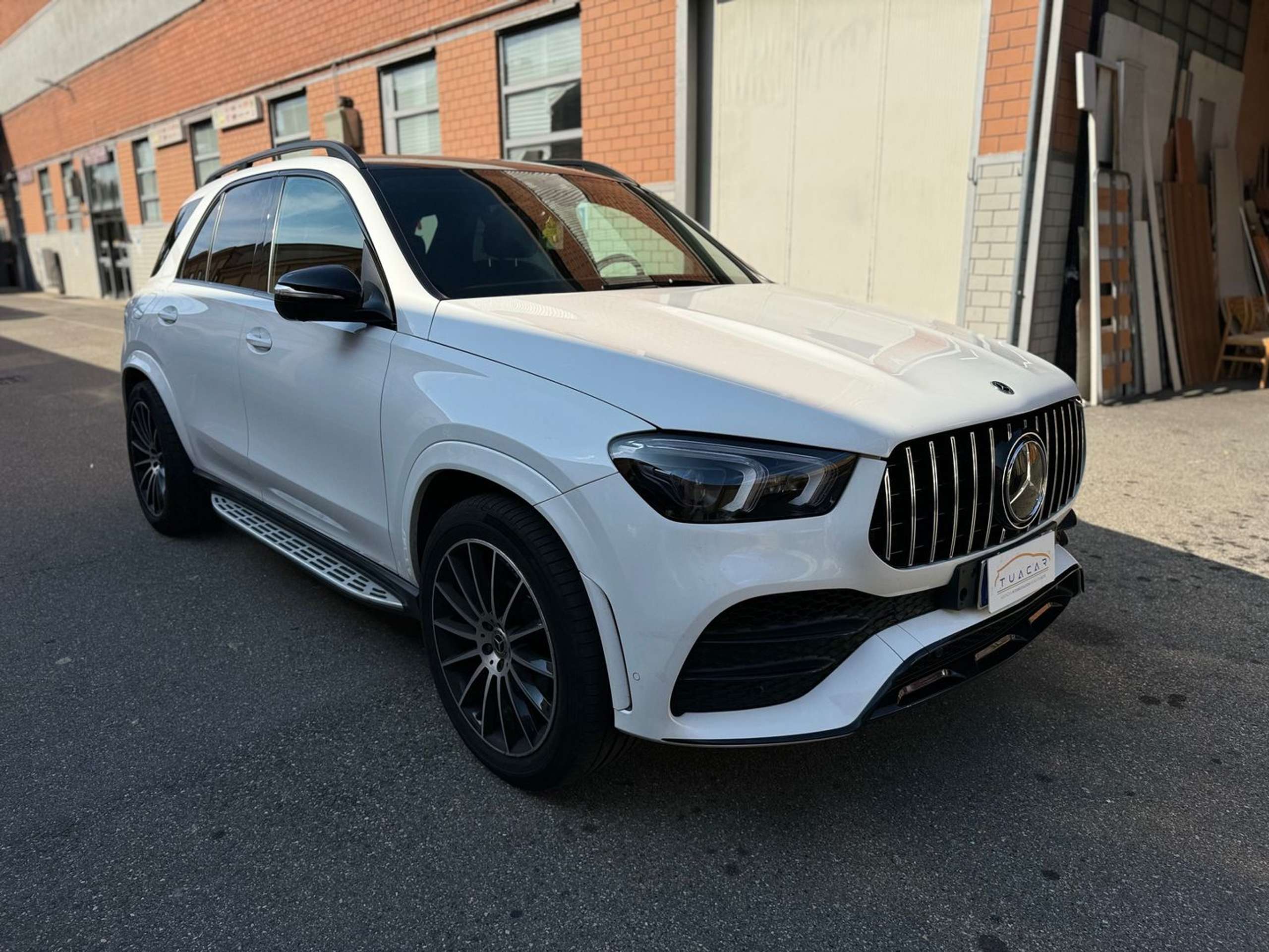 Mercedes-Benz - GLE 400