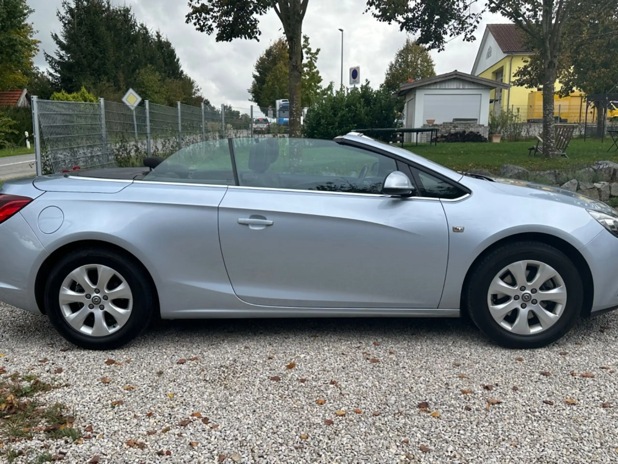 Opel - Cascada